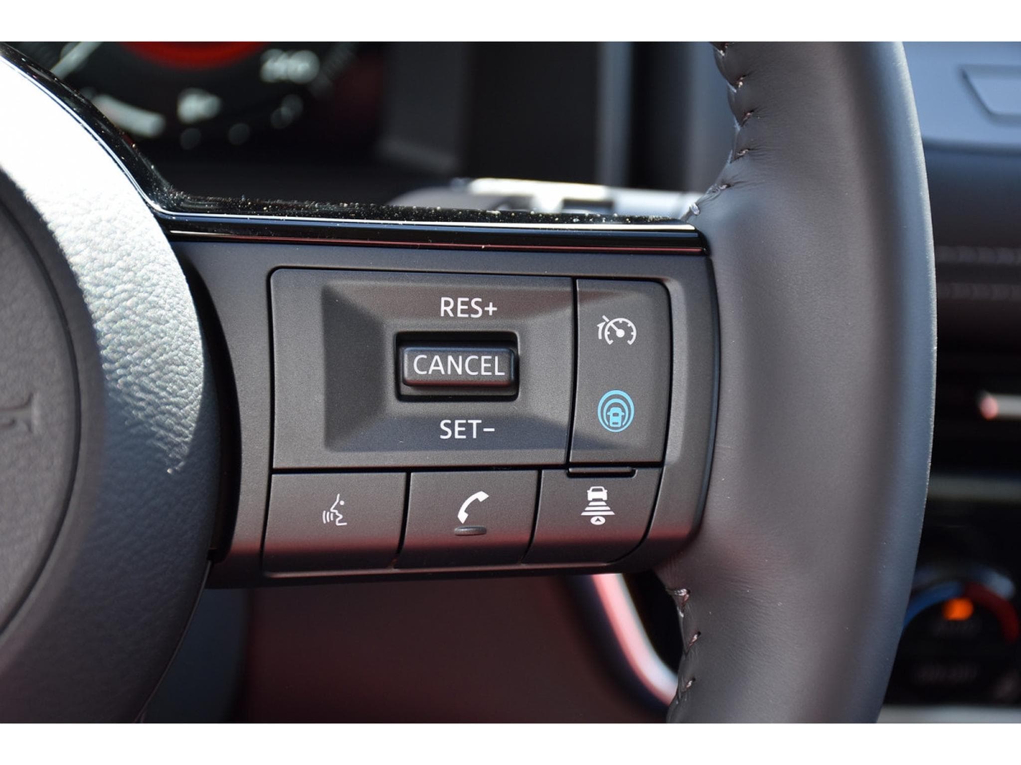 Nissan X-Trail 1.5 e-Power Tekna+ PANO MEMO BOSE CAM360 HUD 1° MAIN (2025) - Photo 18