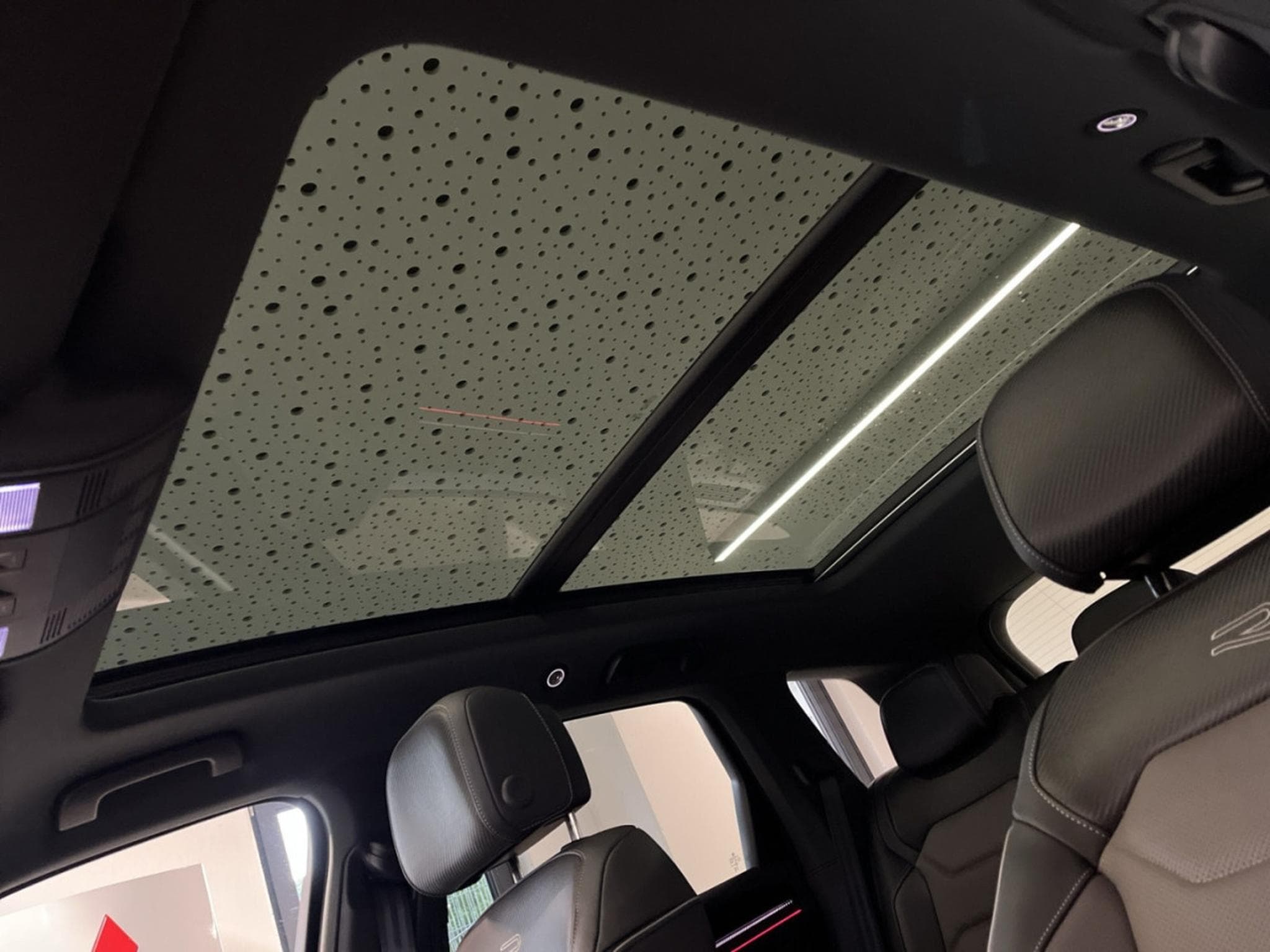 VW Touareg 3.0 TDI 210 kW 4Motion R-Line Final Edition (2026) - Photo 15