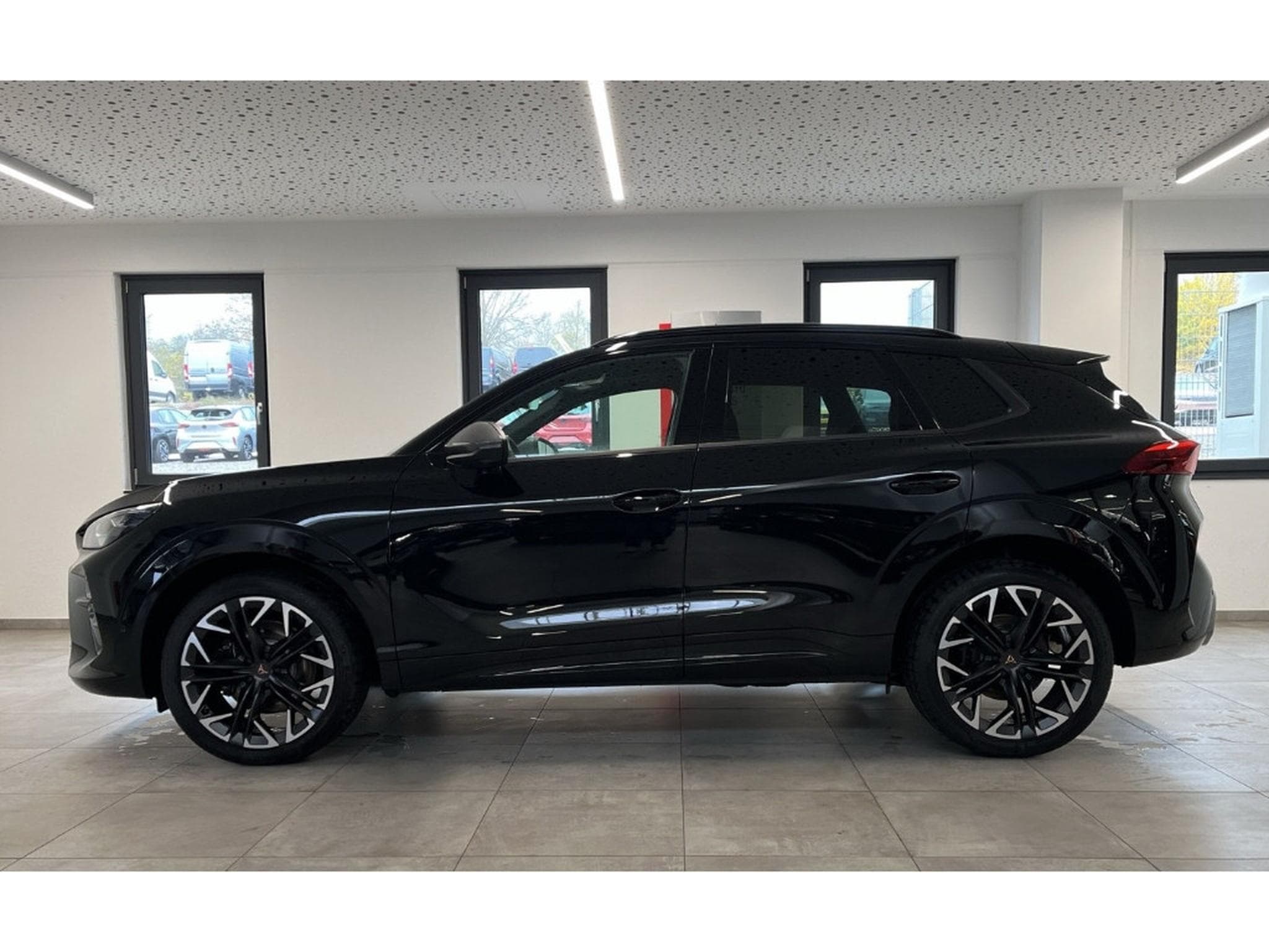 Cupra Terramar VZ 2.0 TSI DSG 5J Gar. Sennheiser AHK Pano eSitze (2026) - Photo 2