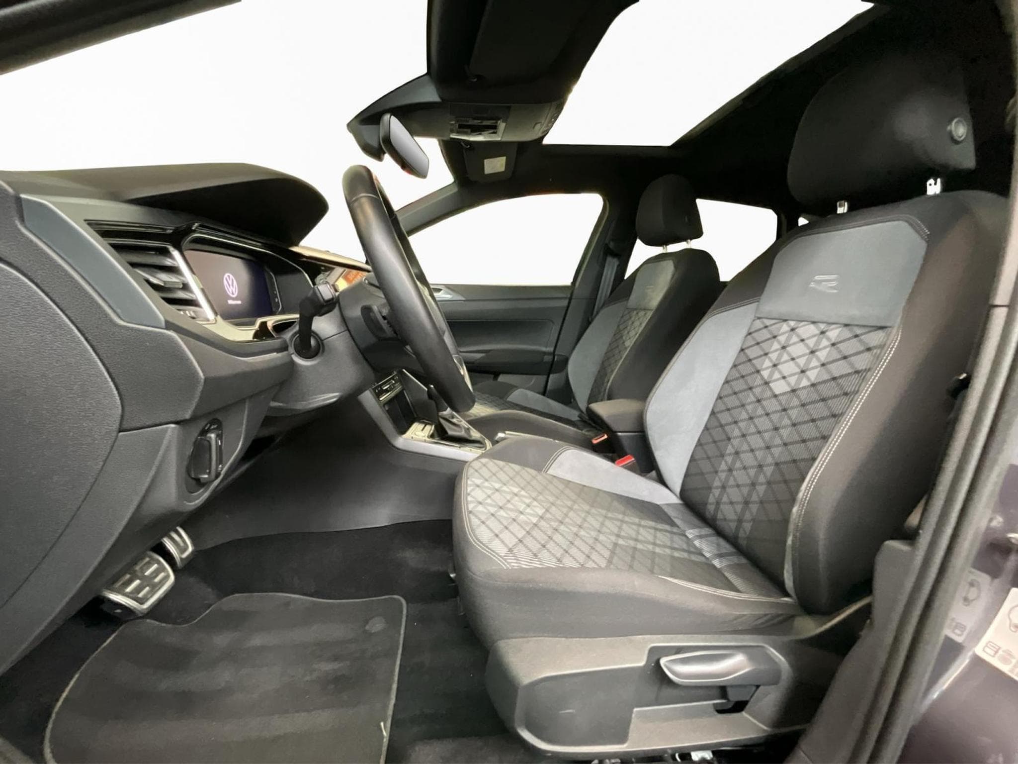 VW Taigo R-Line+DSG+Black-Style+Pano+IQ-Light+P.Tech. (2024) - Foto 11