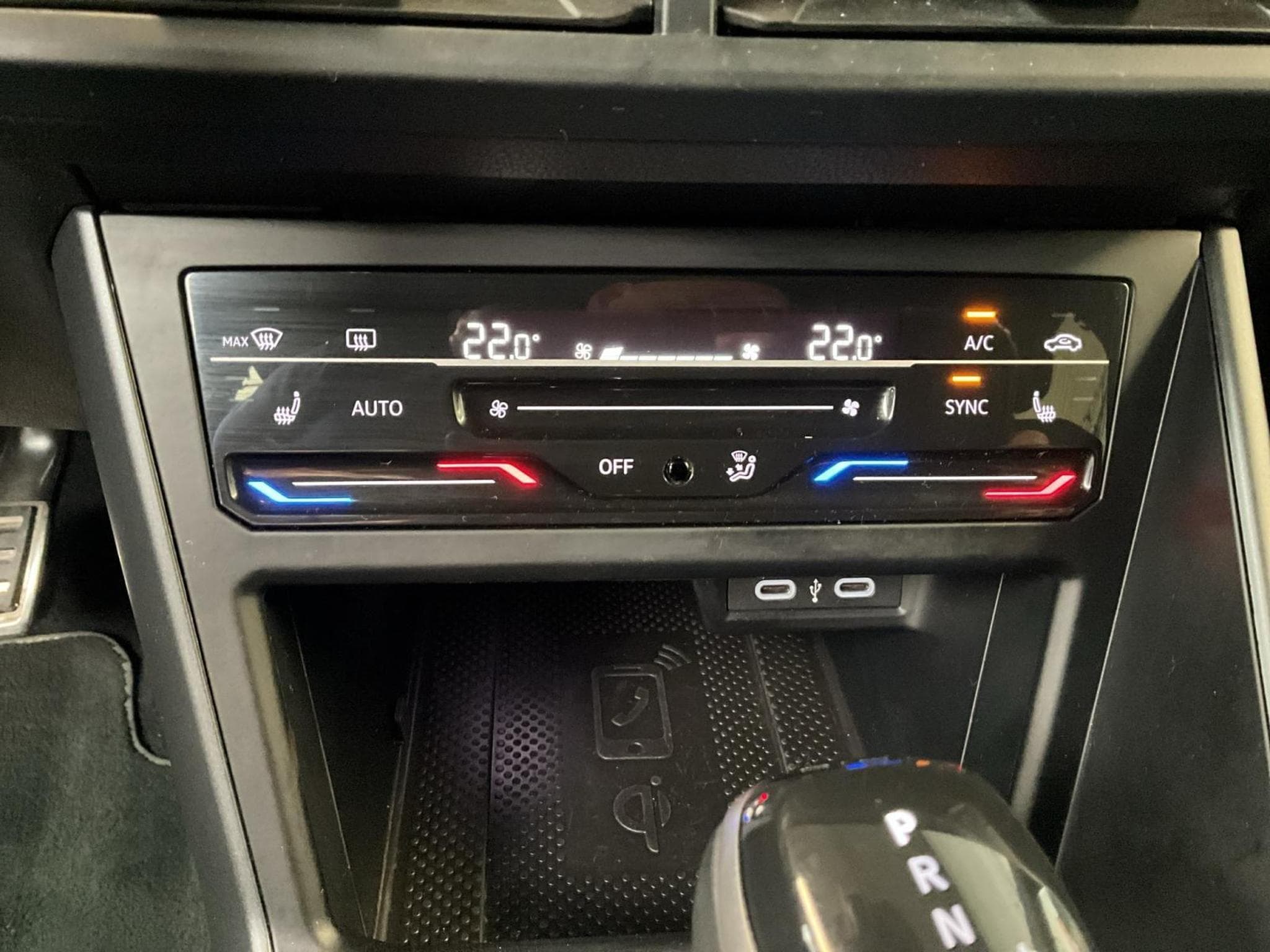 VW Taigo R-Line+DSG+Black-Style+Pano+IQ-Light+P.Tech. (2024) - Foto 15
