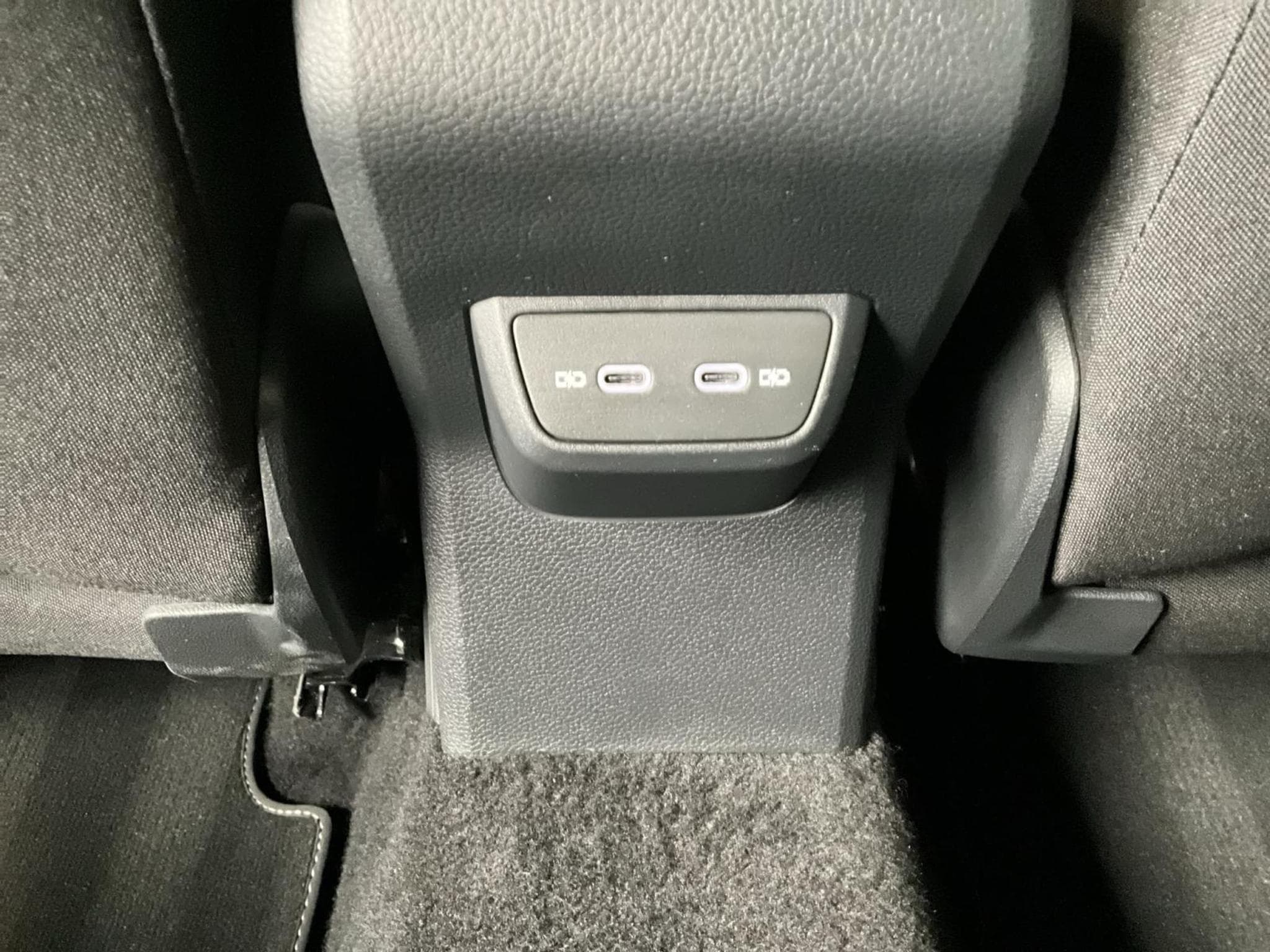 VW Taigo R-Line+DSG+Black-Style+Pano+IQ-Light+P.Tech. (2024) - Foto 20