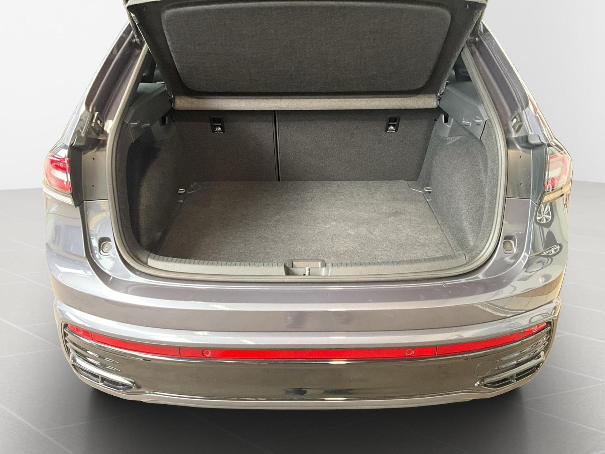 VW Taigo R-Line+DSG+Black-Style+Pano+IQ-Light+P.Tech. (2024) - Foto 21