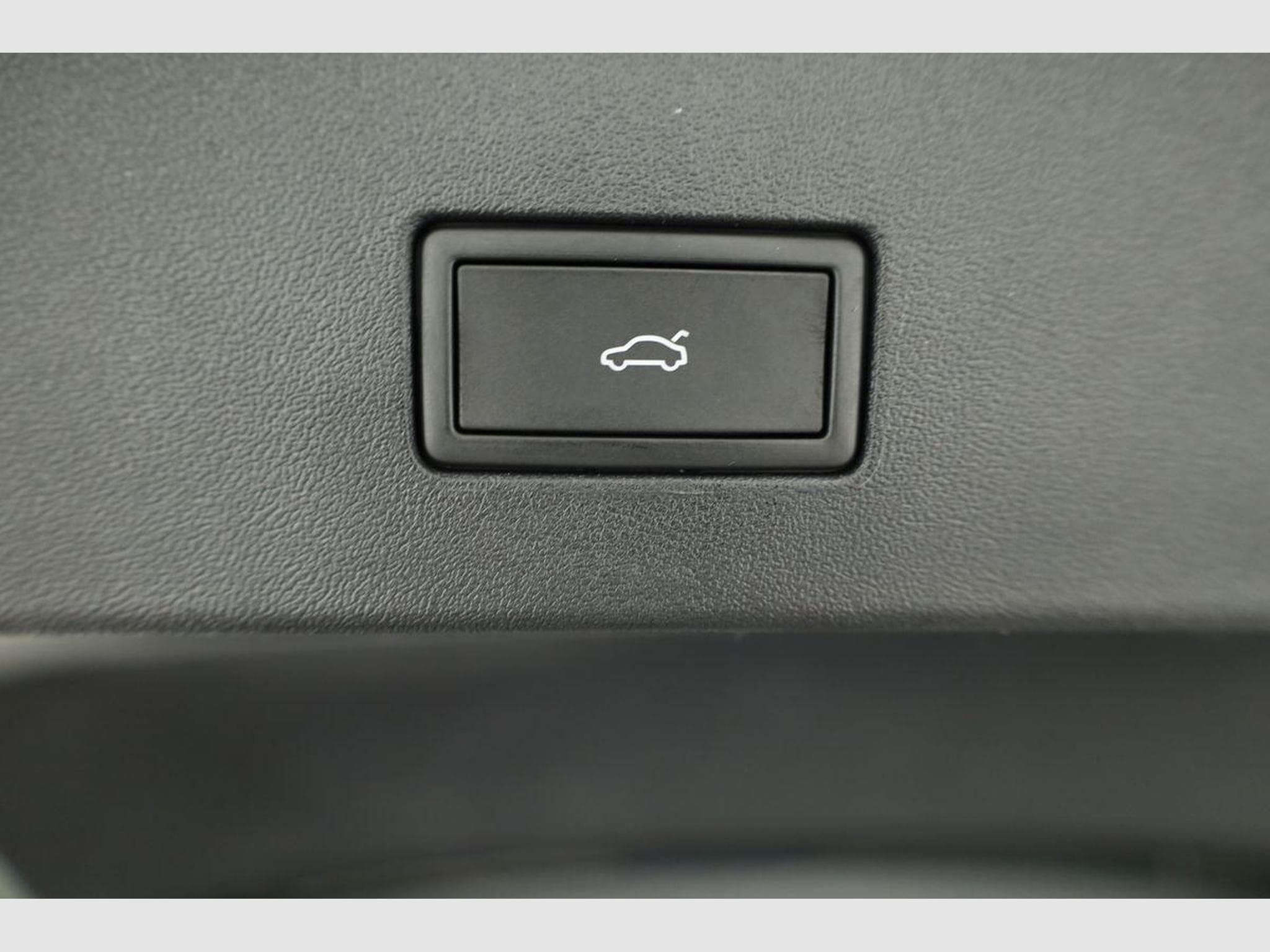 VW Tayron 1.5 TSI eHybrid 150 kW Life (2025) - Photo 13