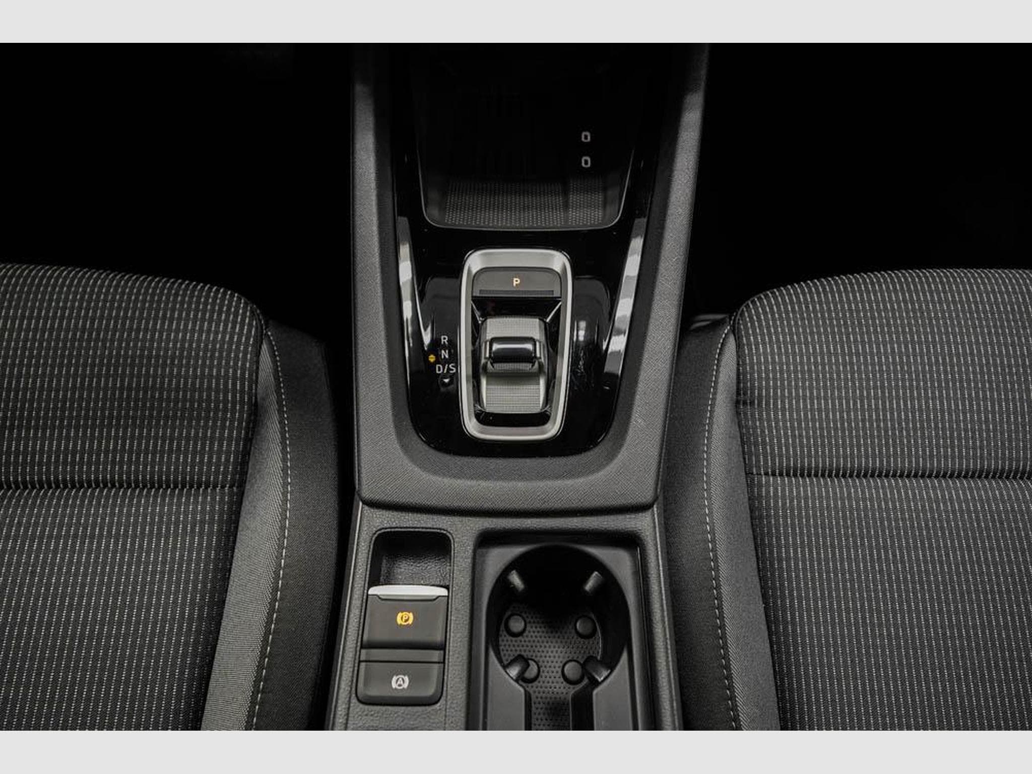 Skoda Octavia Kombi 1,5 eTSI (2025) - Foto 12