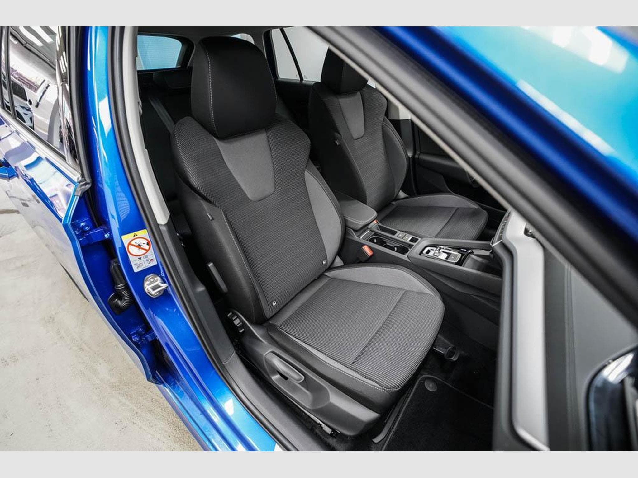 Skoda Octavia Kombi 1,5 eTSI (2025) - Foto 21