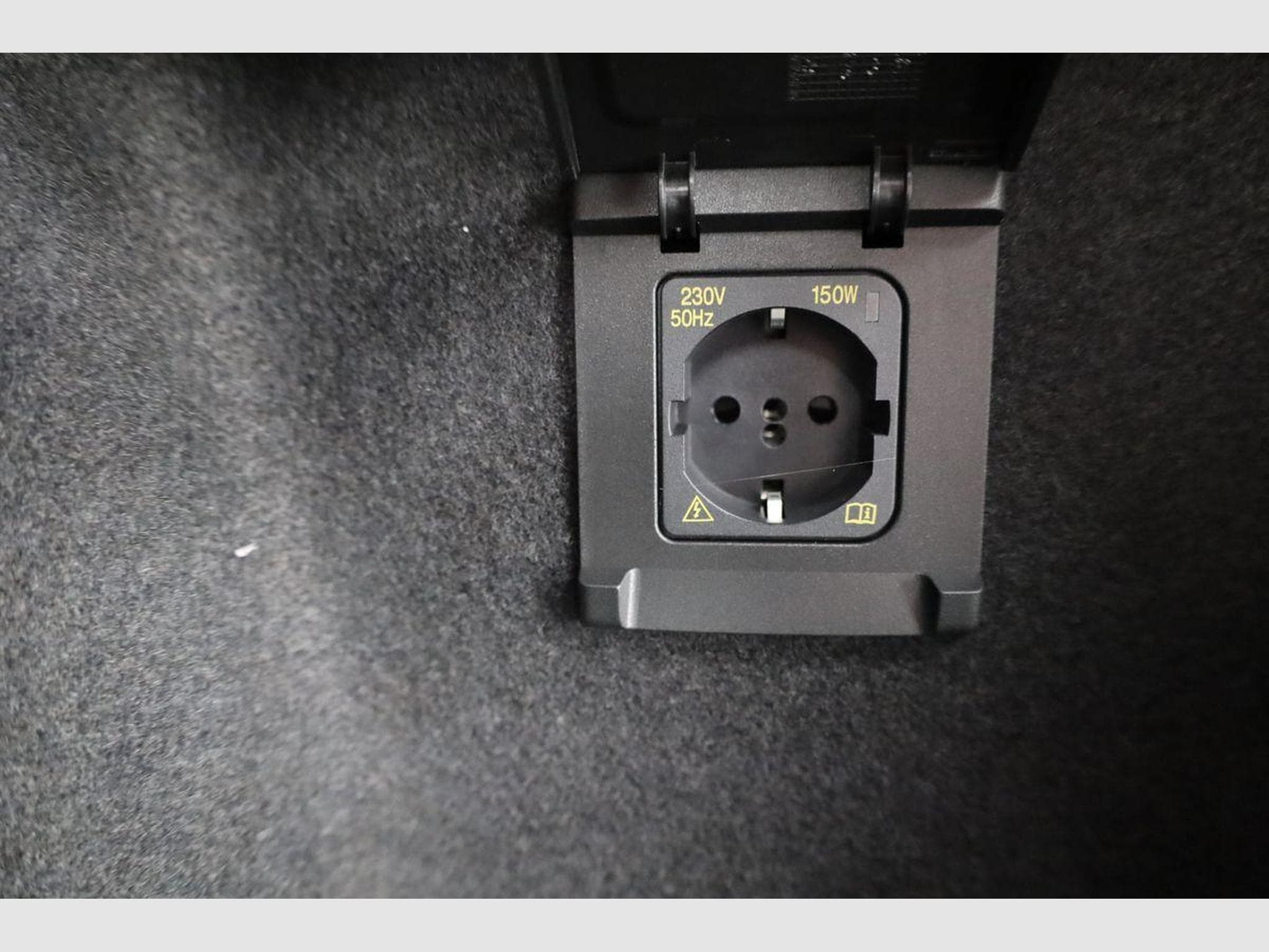 VW Tayron 1.5 TSI eHybrid 150 kW R-Line (2026) - Photo 14