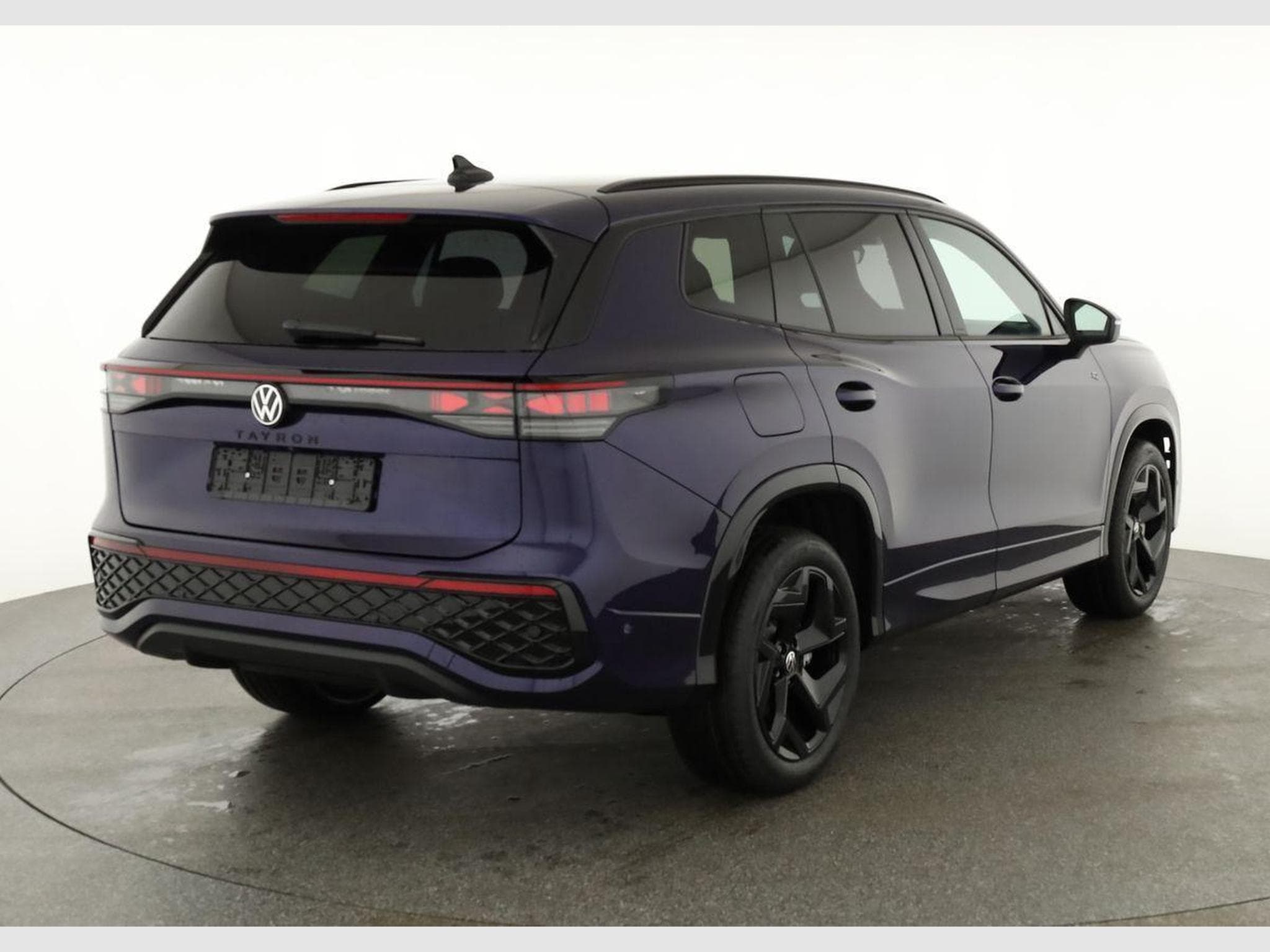 VW Tayron 1.5 TSI eHybrid 150 kW R-Line (2026) - Photo 2