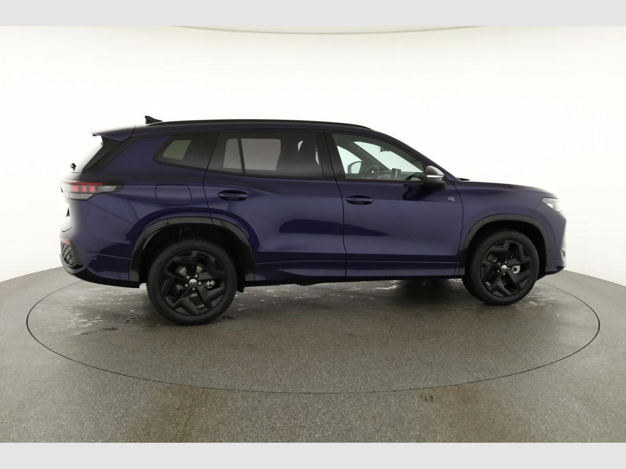 VW Tayron 1.5 TSI eHybrid 150 kW R-Line (2026) - Photo 22