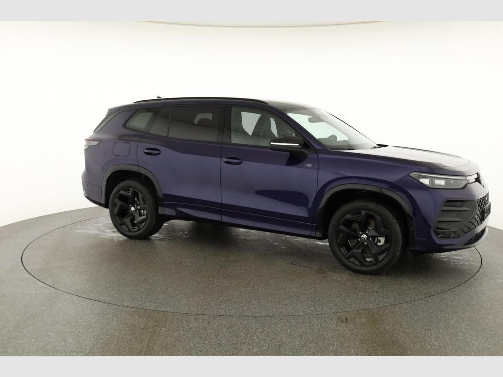 VW Tayron 1.5 TSI eHybrid 150 kW R-Line (2026) - Photo 25