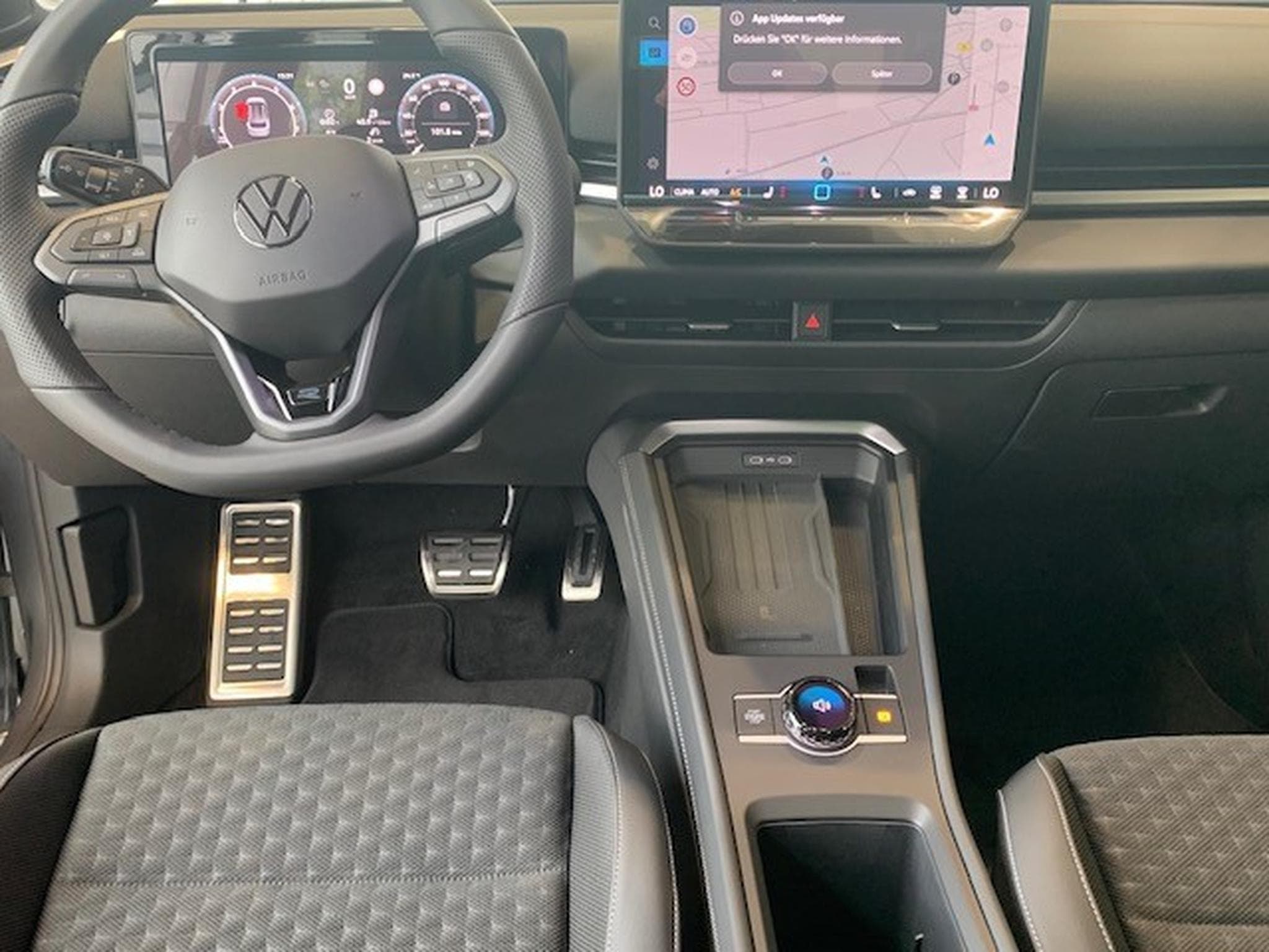 VW T-Roc R-LINE BLACK STYLE 1.5eTSI 150CV DSG7 (2026) - Foto 3