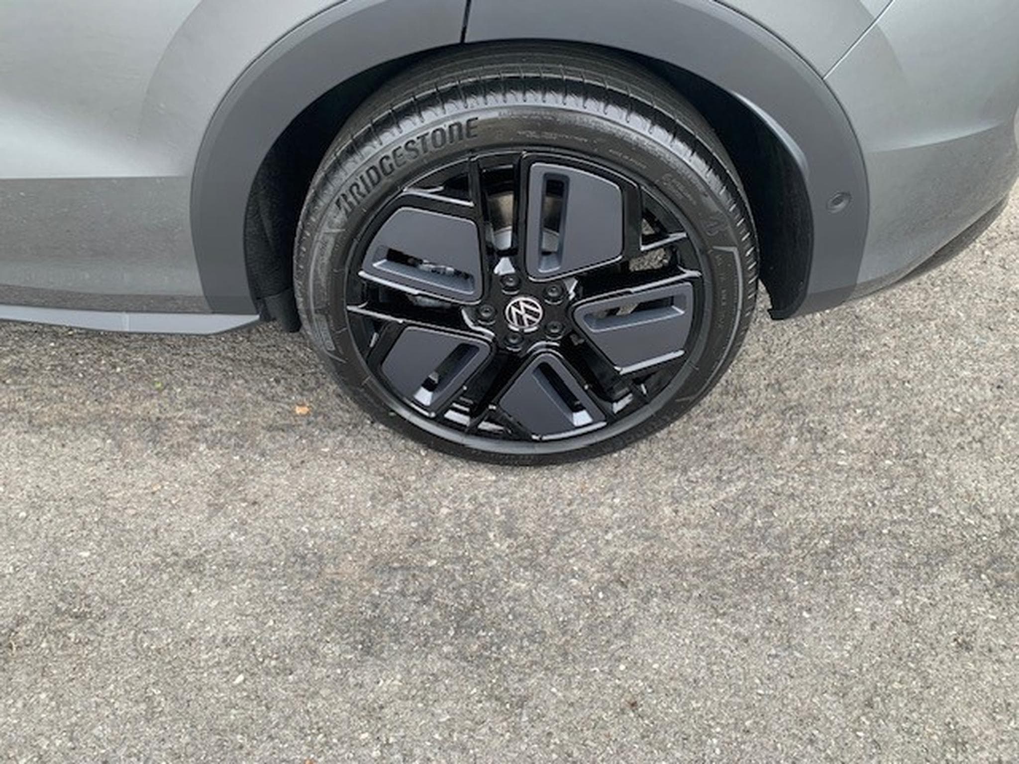 VW T-Roc R-LINE BLACK STYLE 1.5eTSI 150CV DSG7 (2026) - Foto 4