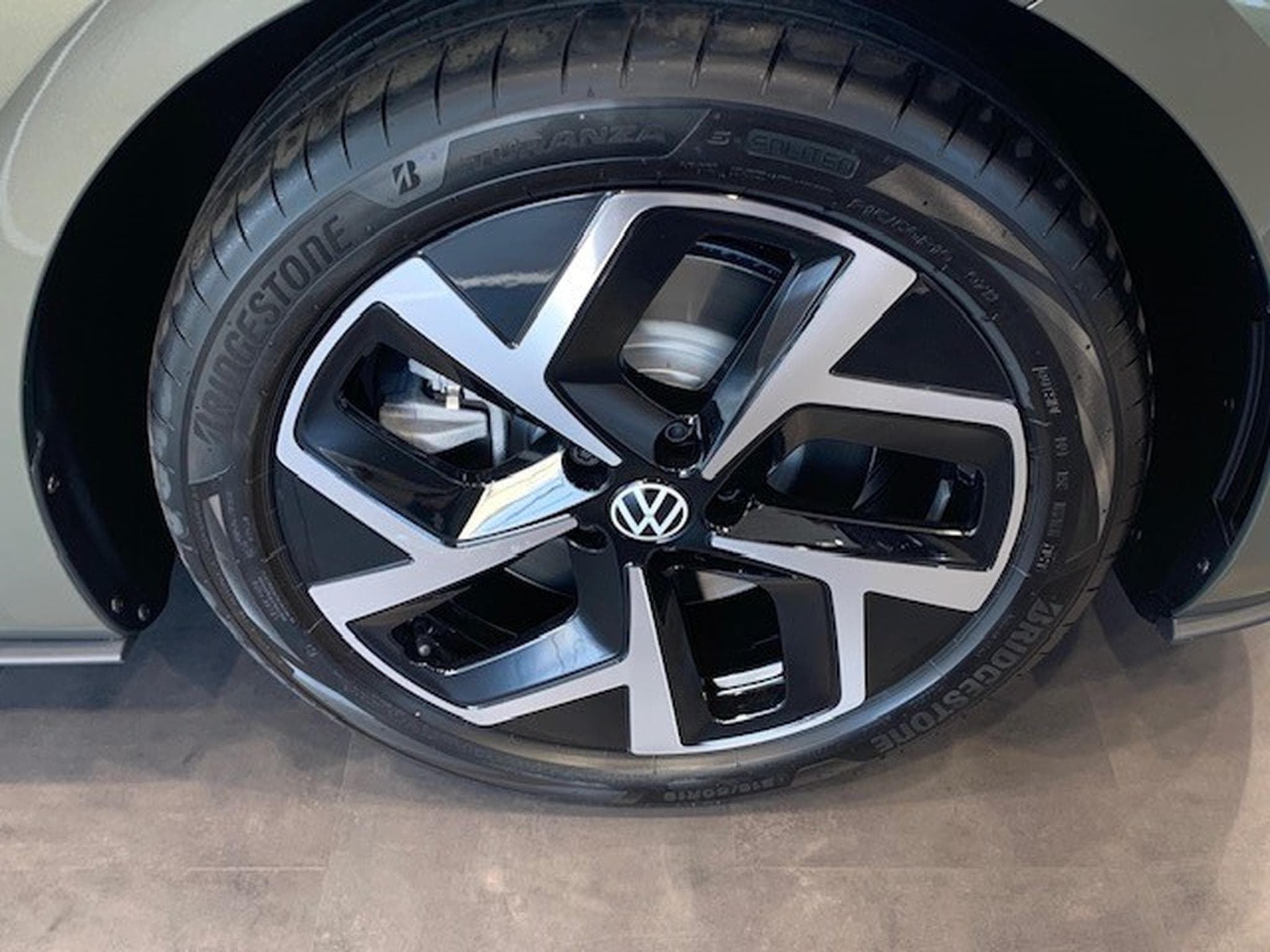 VW ID.3 NEO STYLE 170 KW / 79 kWh (2026) - Foto 4