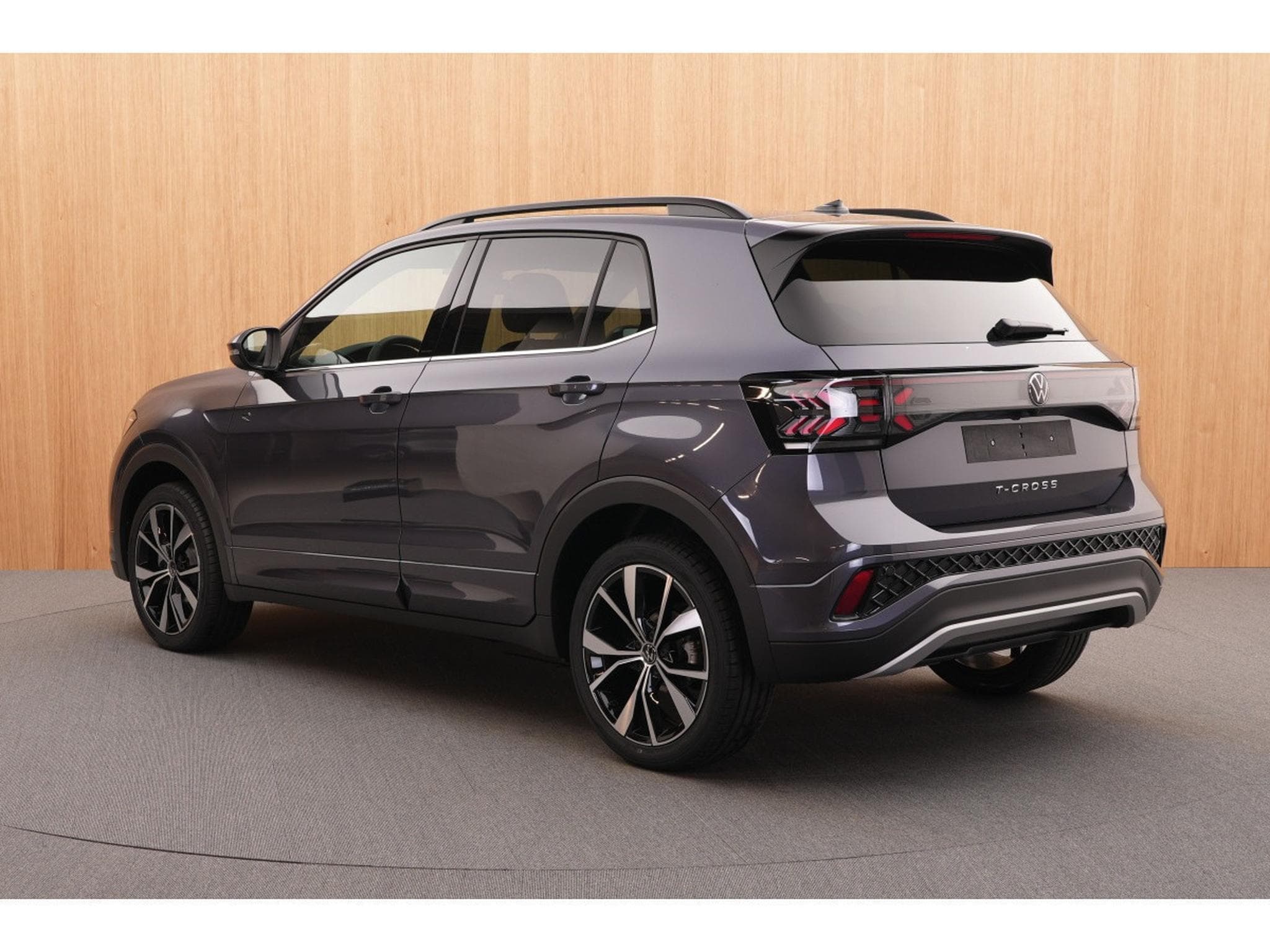 VW T-Cross R-Line 1.5 TSI 110KW-150CV DSG7 - Jantes 18 - Camera - (2026) - Photo 6