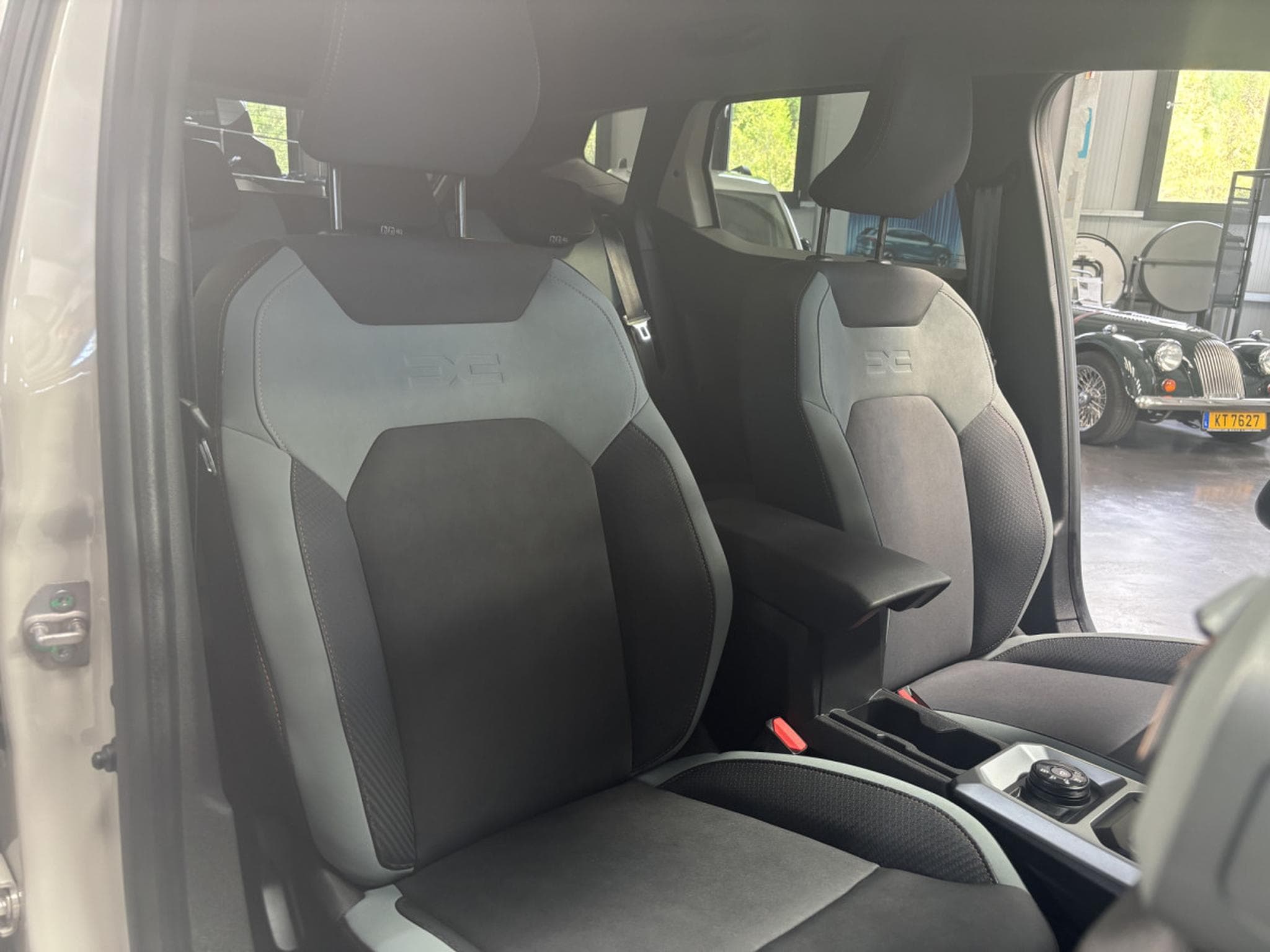 Dacia Duster 1.2 MildHybrid 4x4 LPG-GPL (2026) - Photo 11