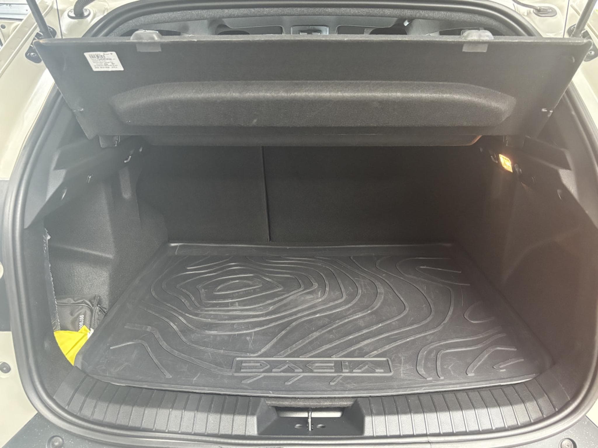 Dacia Duster 1.2 MildHybrid 4x4 LPG-GPL (2026) - Photo 13