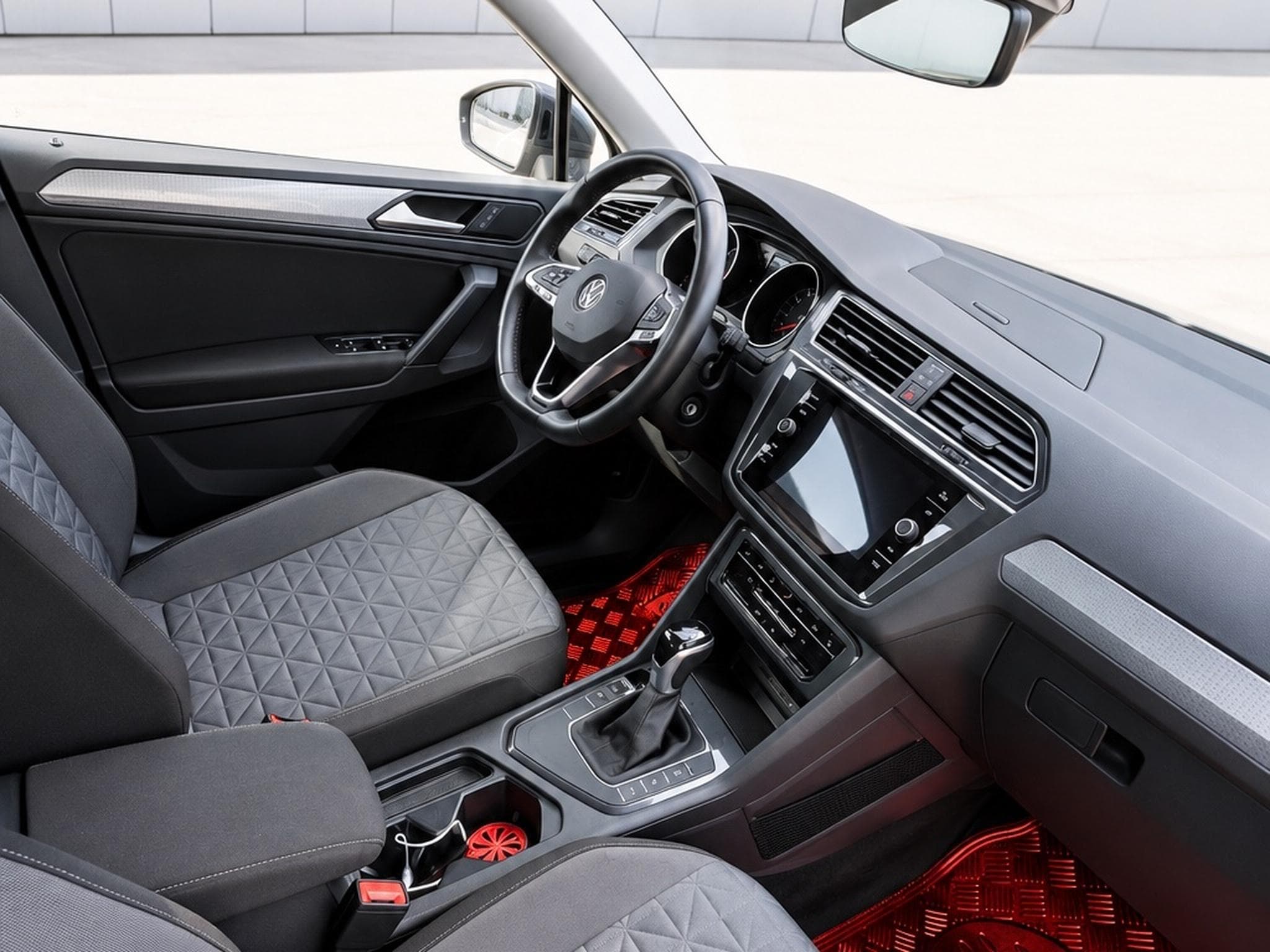 VW Tiguan Life 2.0 TDI (2022) - Photo 5