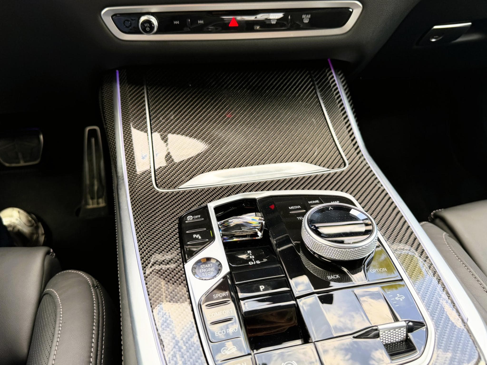 BMW X7 M60i SKY LOUNGE, B&W, 23" FULL PPF, KRISTALL ICONIC GLOW (2025) - Photo 26
