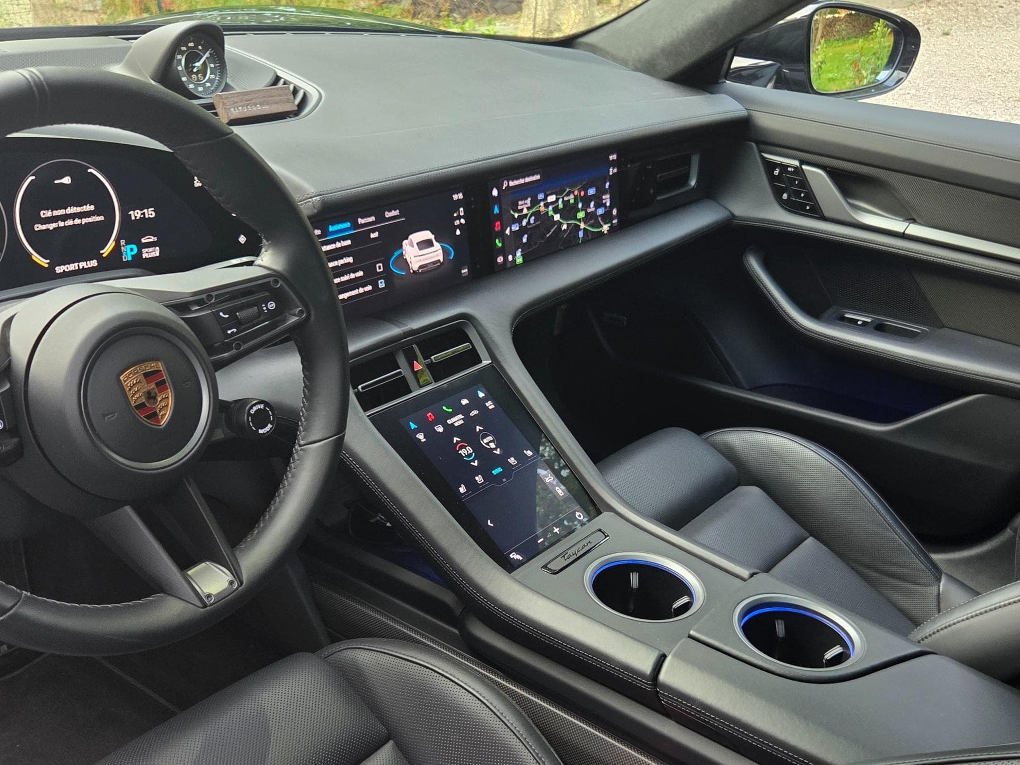 Porsche Taycan TURBO S - 761 cv (2020) - Photo 3