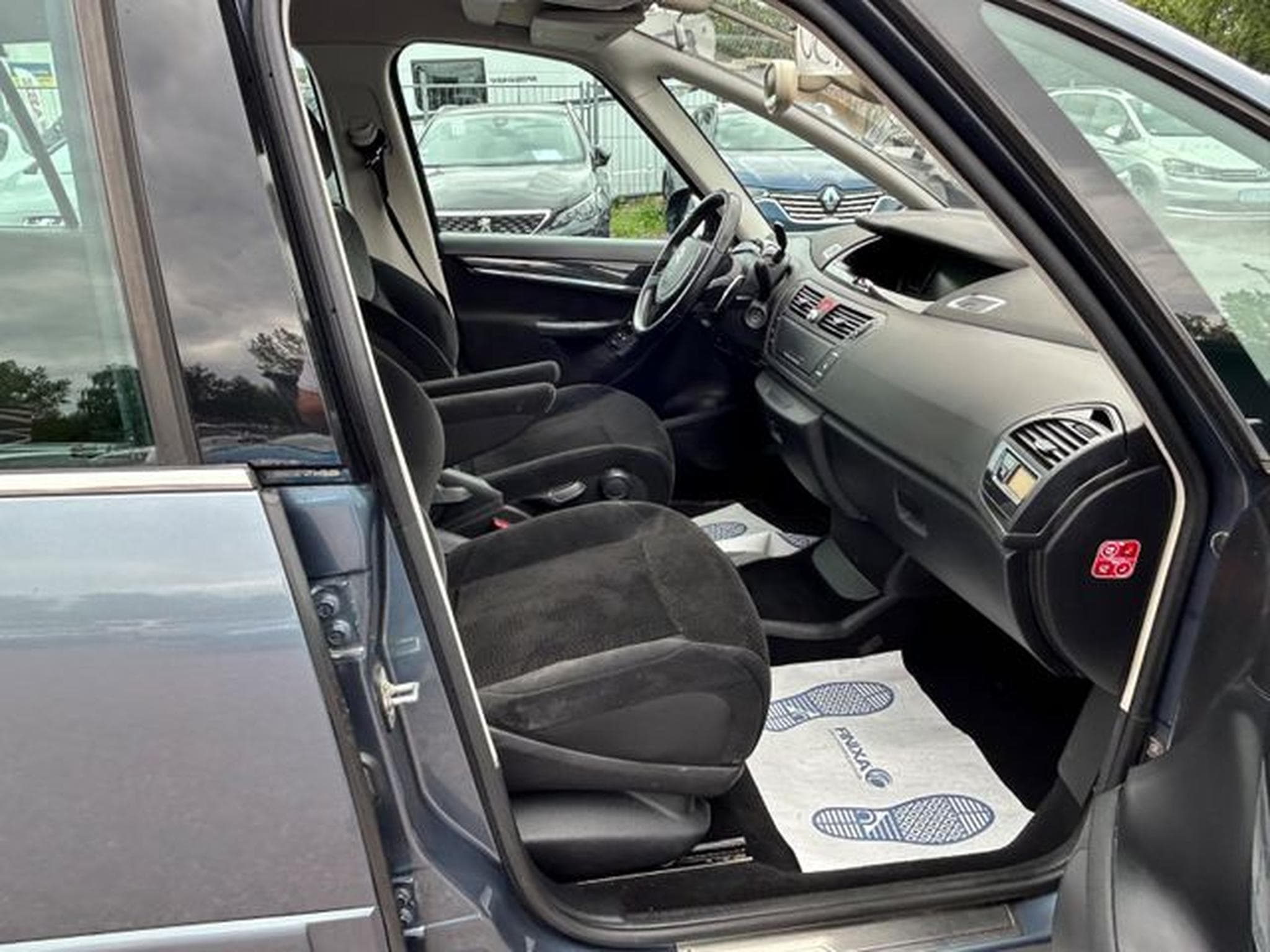 Citroën Grand C4 Picasso / S Grand C4 Picasso 2.0 HDI Exclusive 7 Sitzer Aut. (2009) - Photo 9