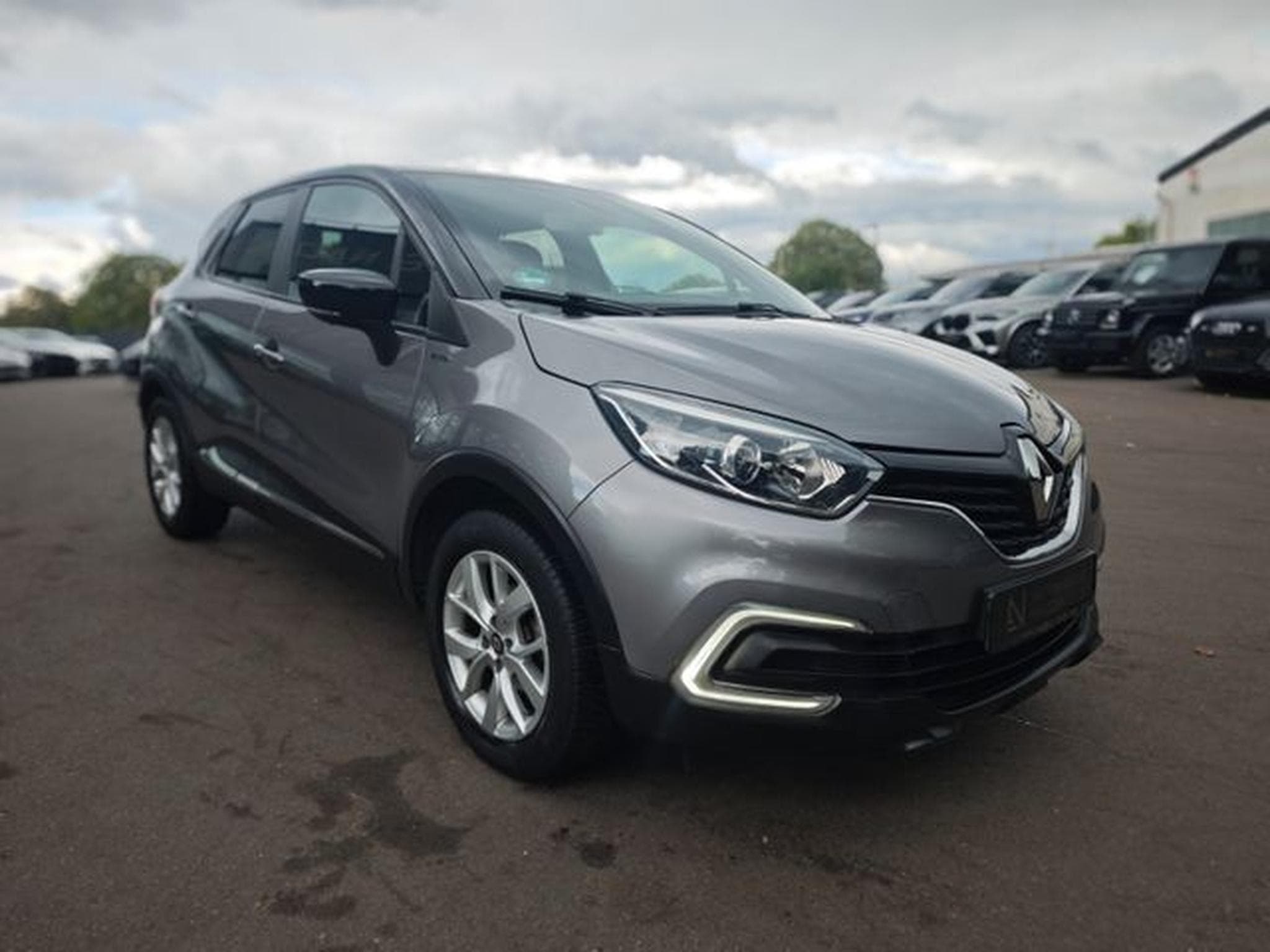 Renault Captur CAPTUR LIMITED*NAVI*SHZ*PDC*BLUETOOTH* (2019) - Foto 4