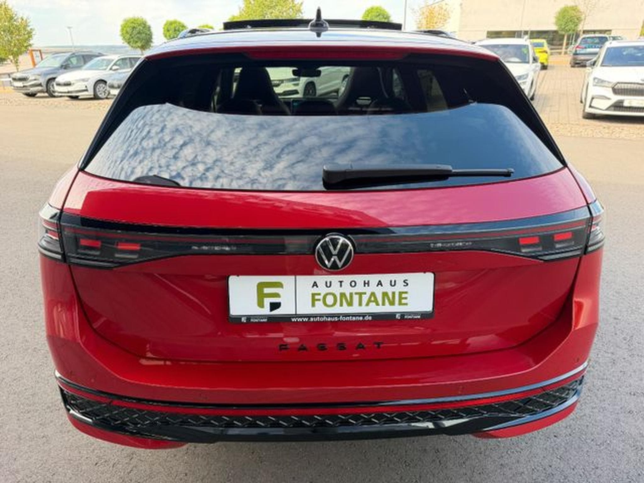 VW Passat Passat 2.0TDI 4x4 R-Line Leder Pano Signature (2024) - Foto 9
