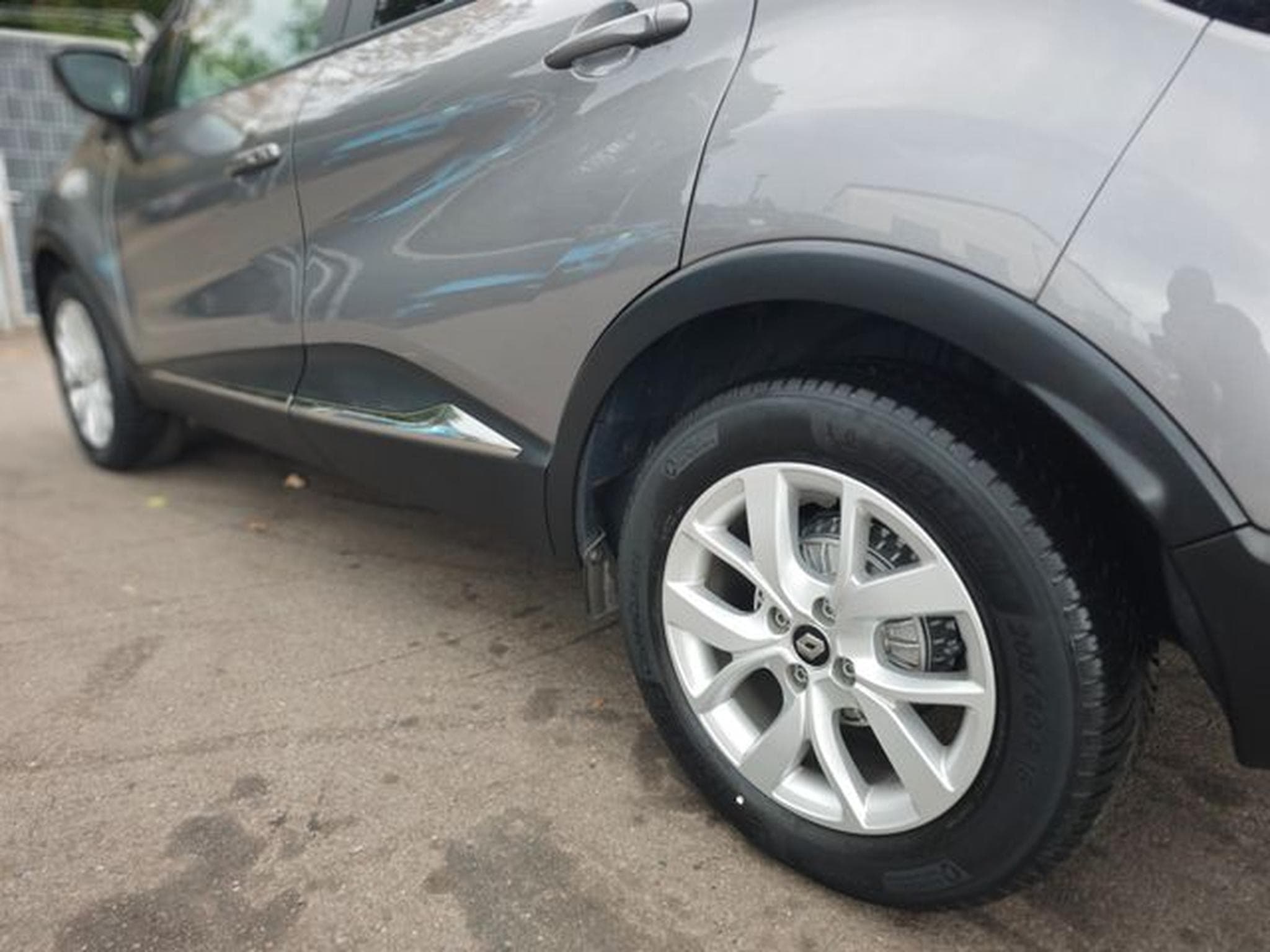 Renault Captur CAPTUR LIMITED*NAVI*SHZ*PDC*BLUETOOTH* (2019) - Foto 9