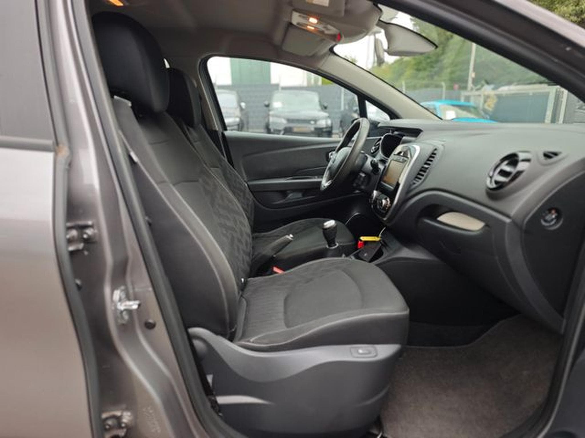 Renault Captur CAPTUR LIMITED*NAVI*SHZ*PDC*BLUETOOTH* (2019) - Foto 13