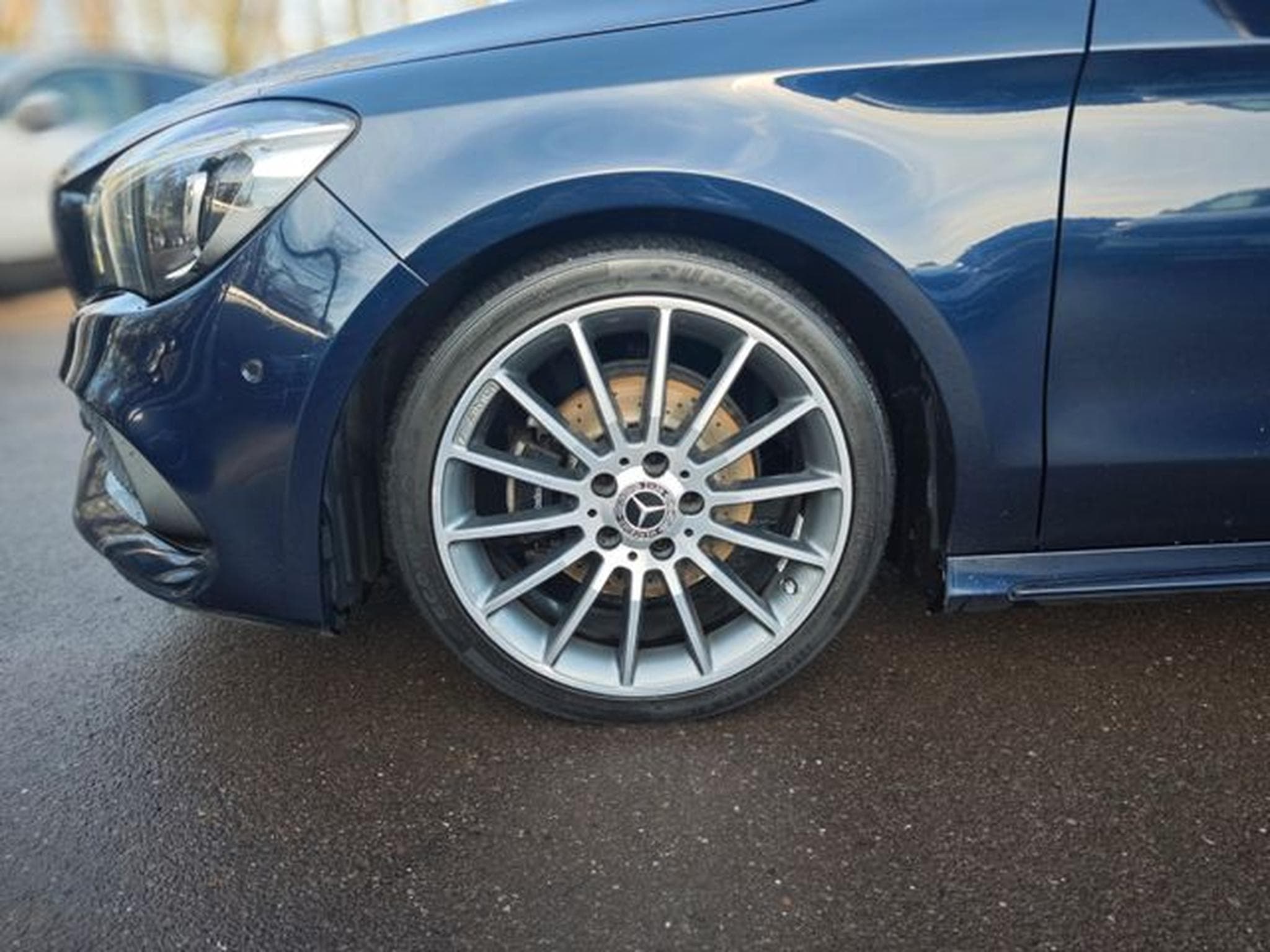 Mercedes CLA 180 CLA 180 SHOOTING BRAKE*AMG-LINE*AHK*LED*ALCANTAR (2017) - Photo 11
