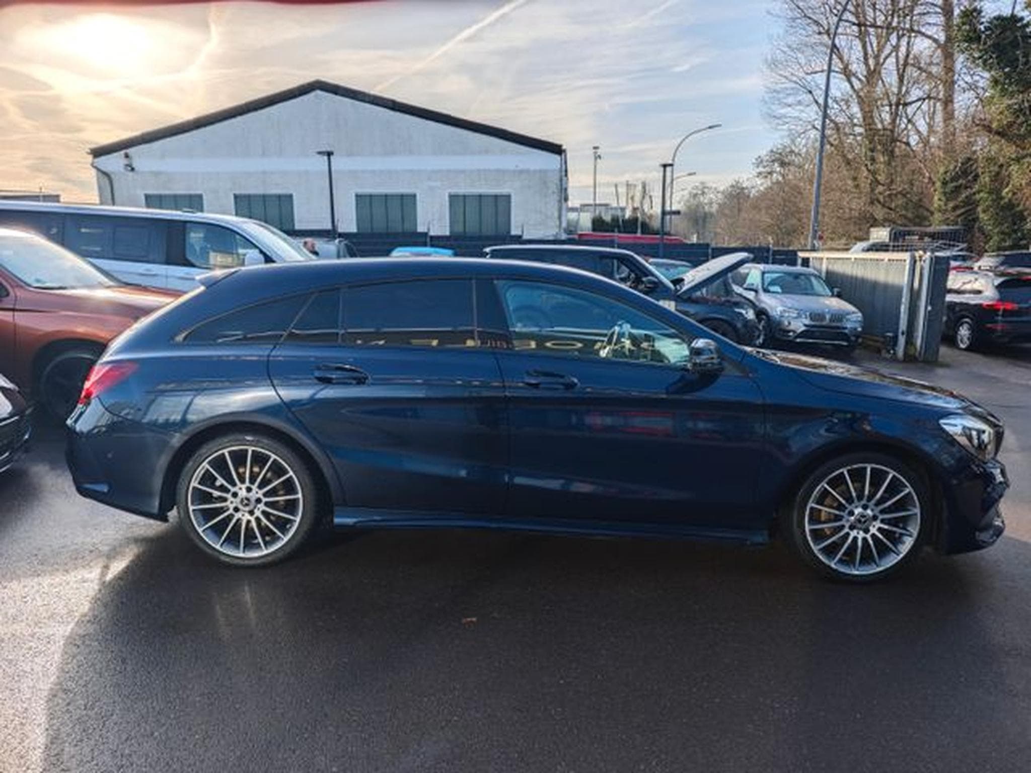 Mercedes CLA 180 CLA 180 SHOOTING BRAKE*AMG-LINE*AHK*LED*ALCANTAR (2017) - Photo 14