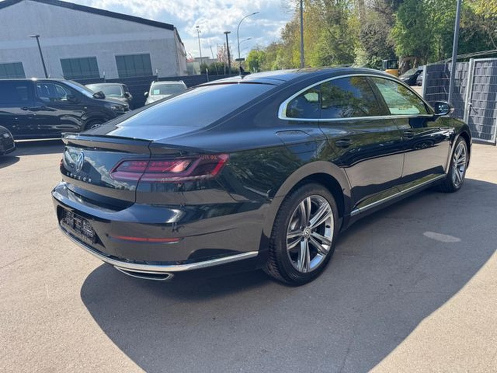 VW Arteon ARTEON R-LINE*AUT*2.HD*ALCANTARA*LED*KAMERA*ACC* (2019) - Photo 6