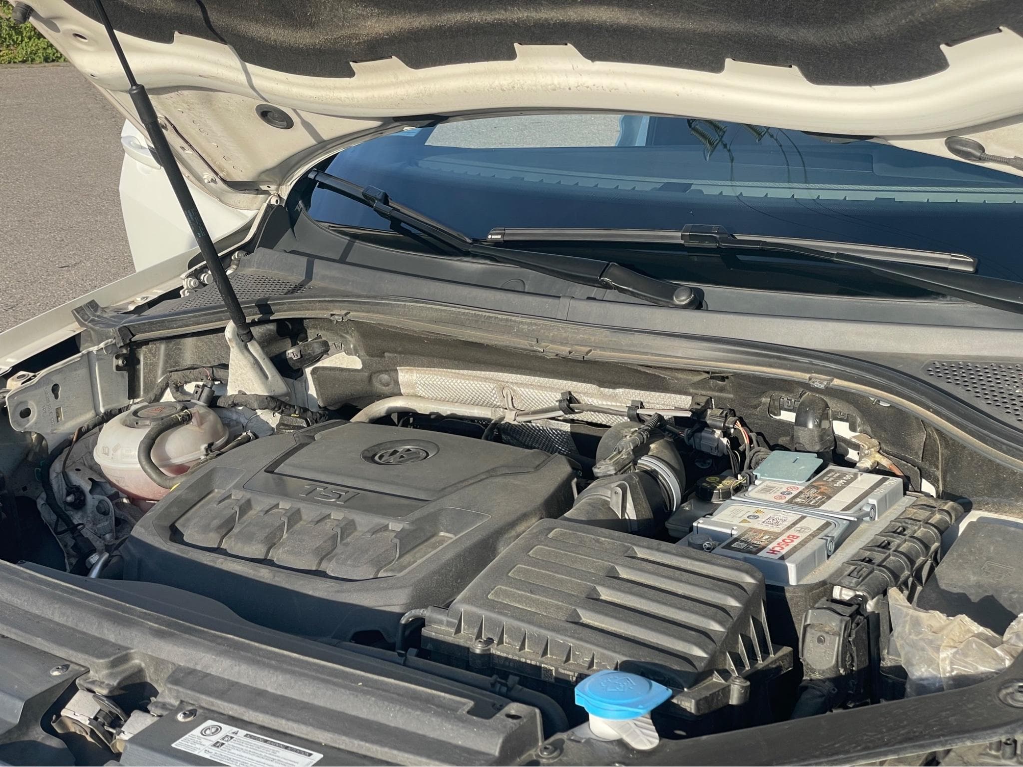 VW Tiguan 2.0 TSI 180 ch 4MOTION DSG Highline R-Li (2018) - Foto 9