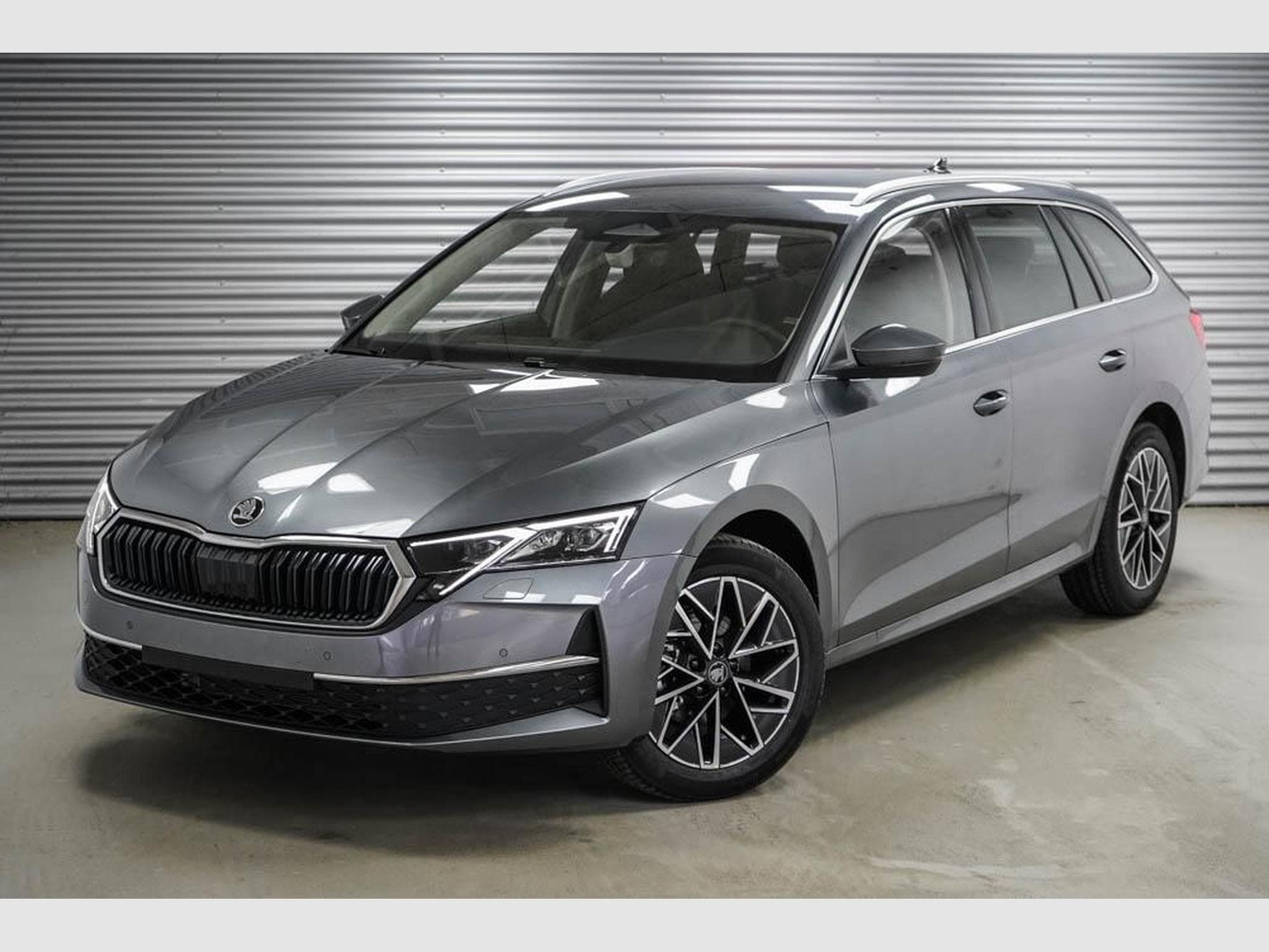Skoda Octavia Kombi 1,5 eTSI (2025) - Foto 1