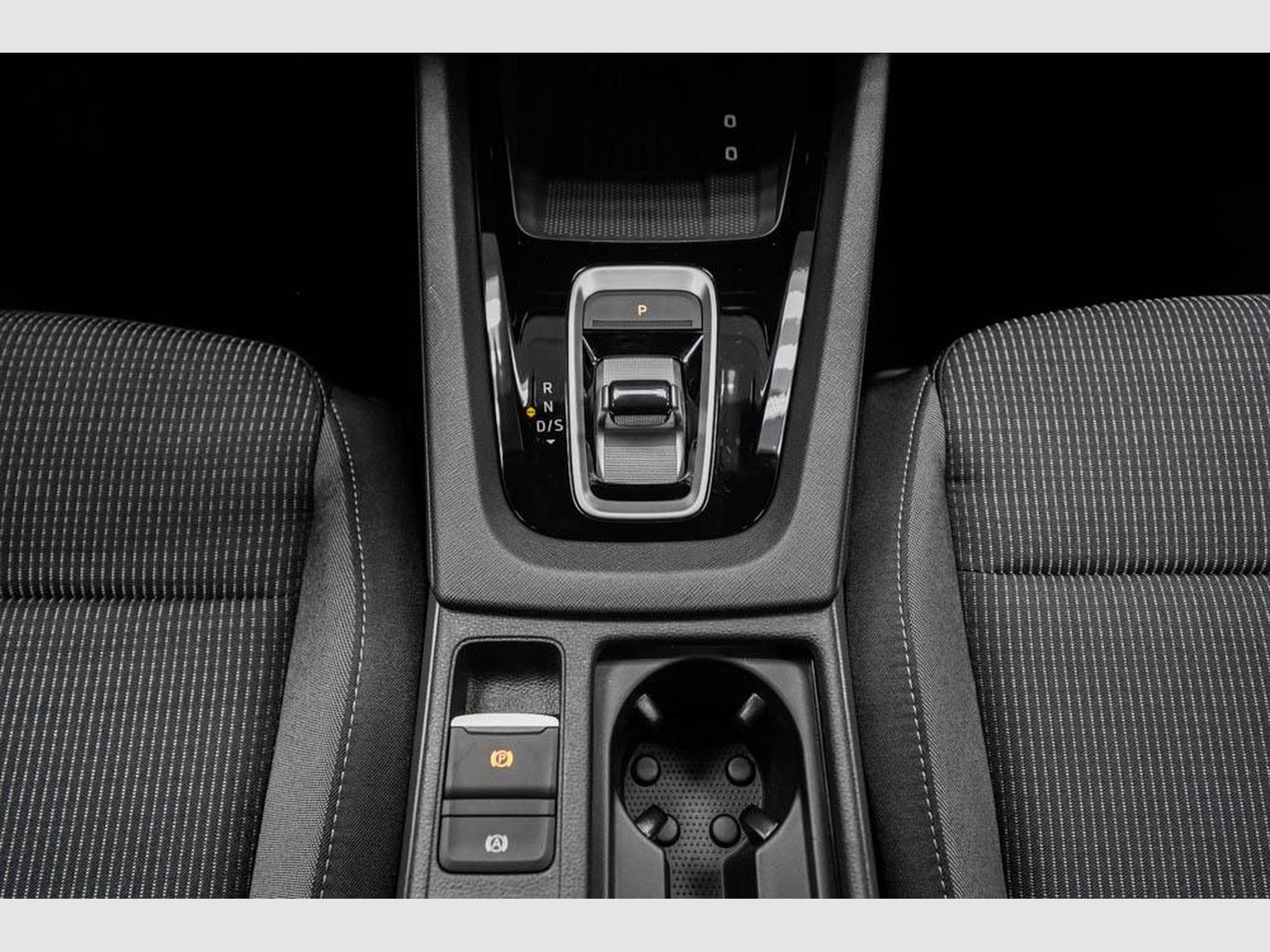 Skoda Octavia Kombi 1,5 eTSI (2025) - Foto 12