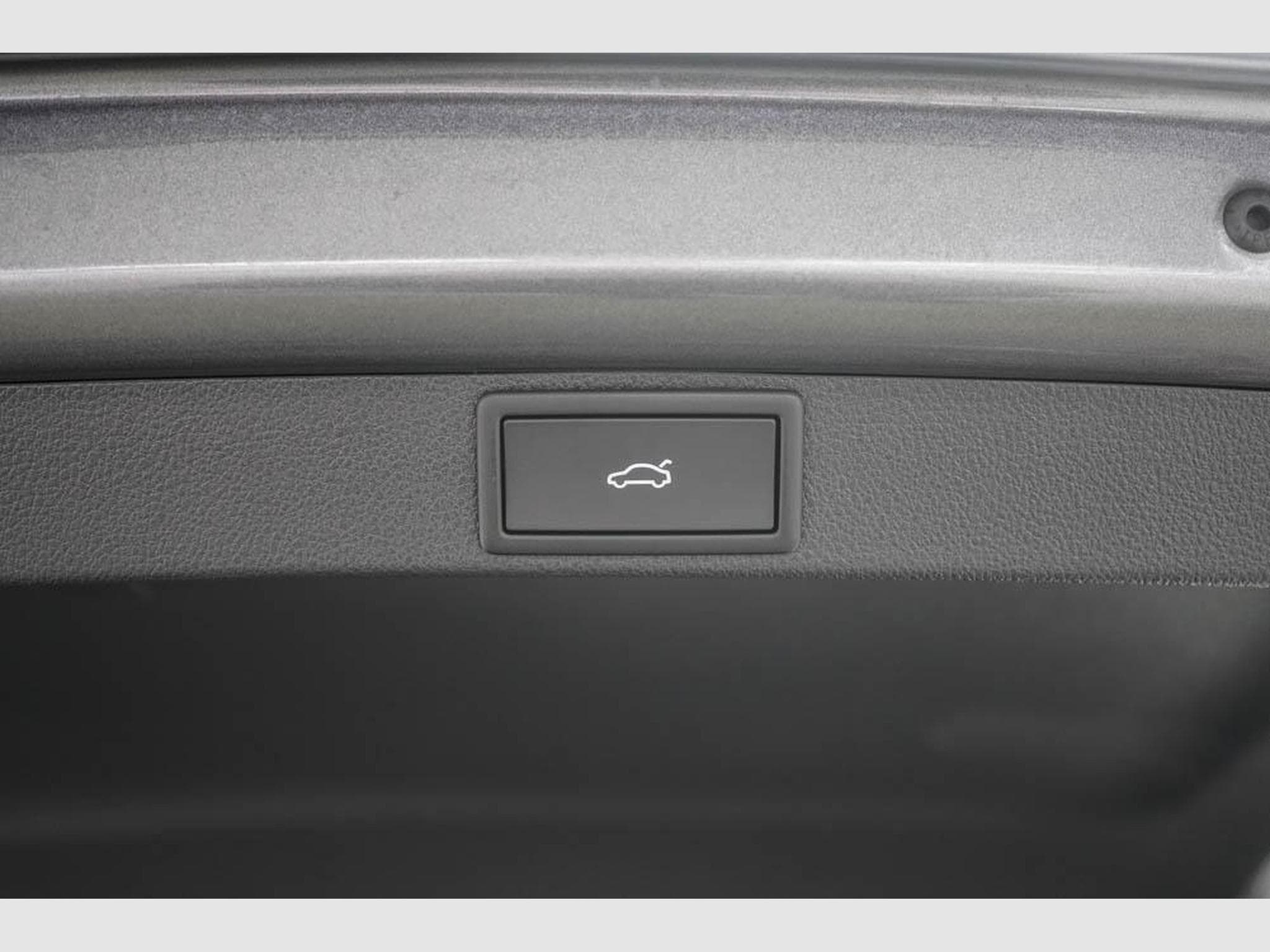 Skoda Octavia Kombi 1,5 eTSI (2025) - Foto 19