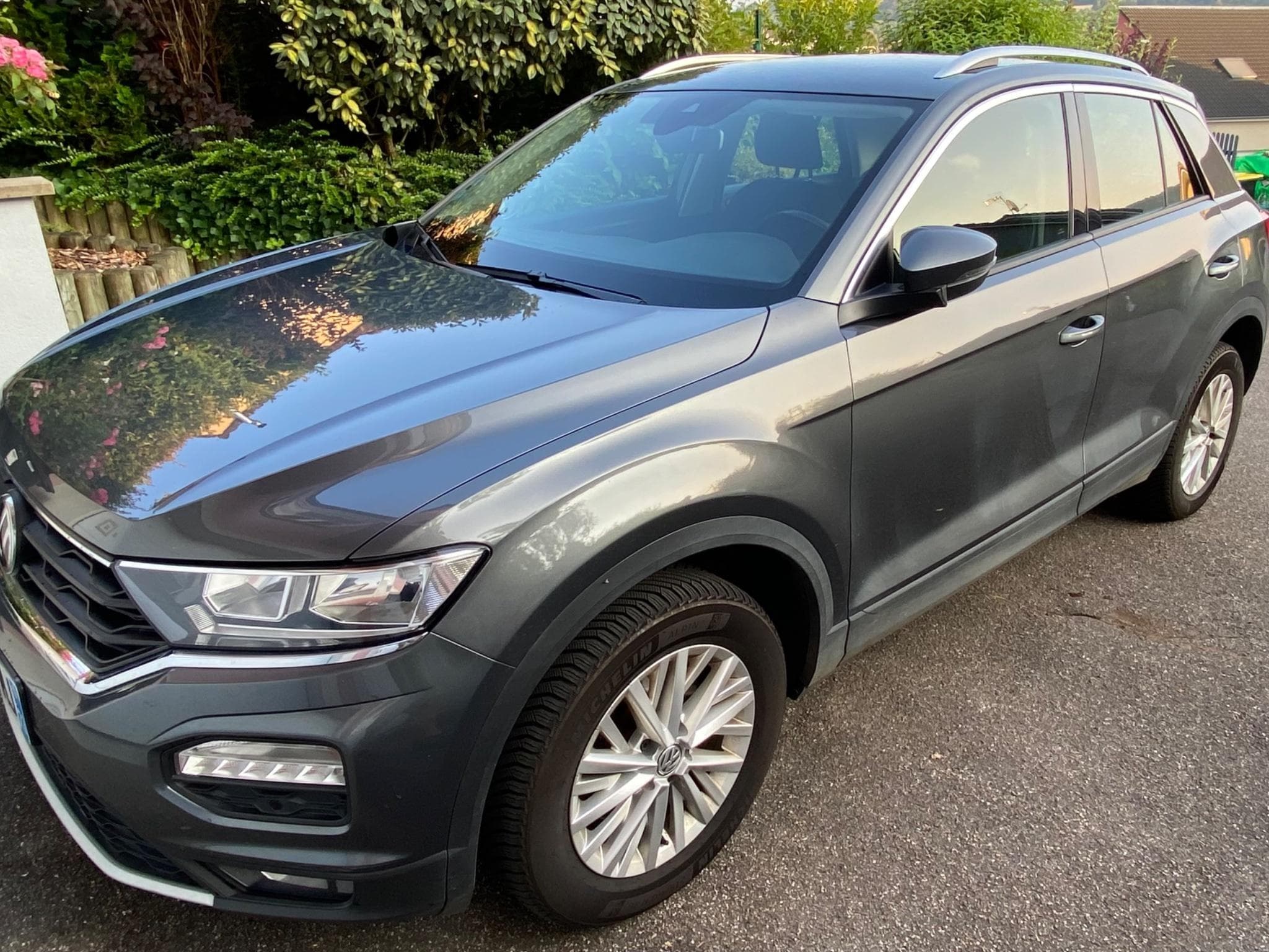 VW T-Roc Carat (2018) - Photo 1