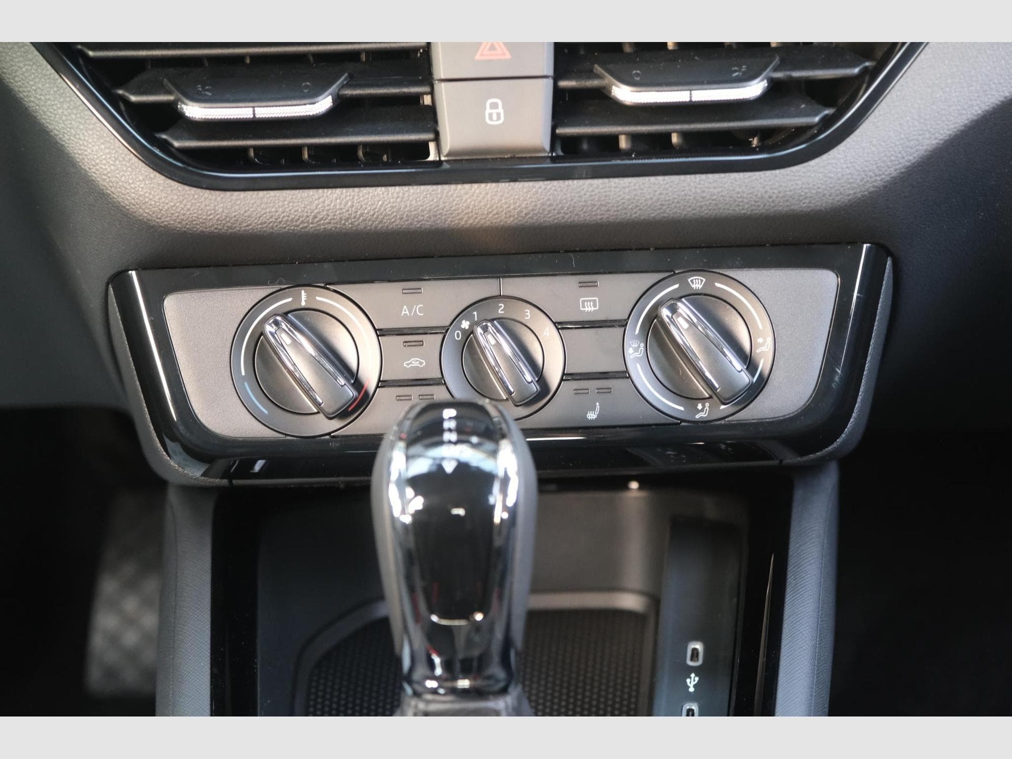 Skoda Scala 1.0 TSI DSG (2026) - Photo 11