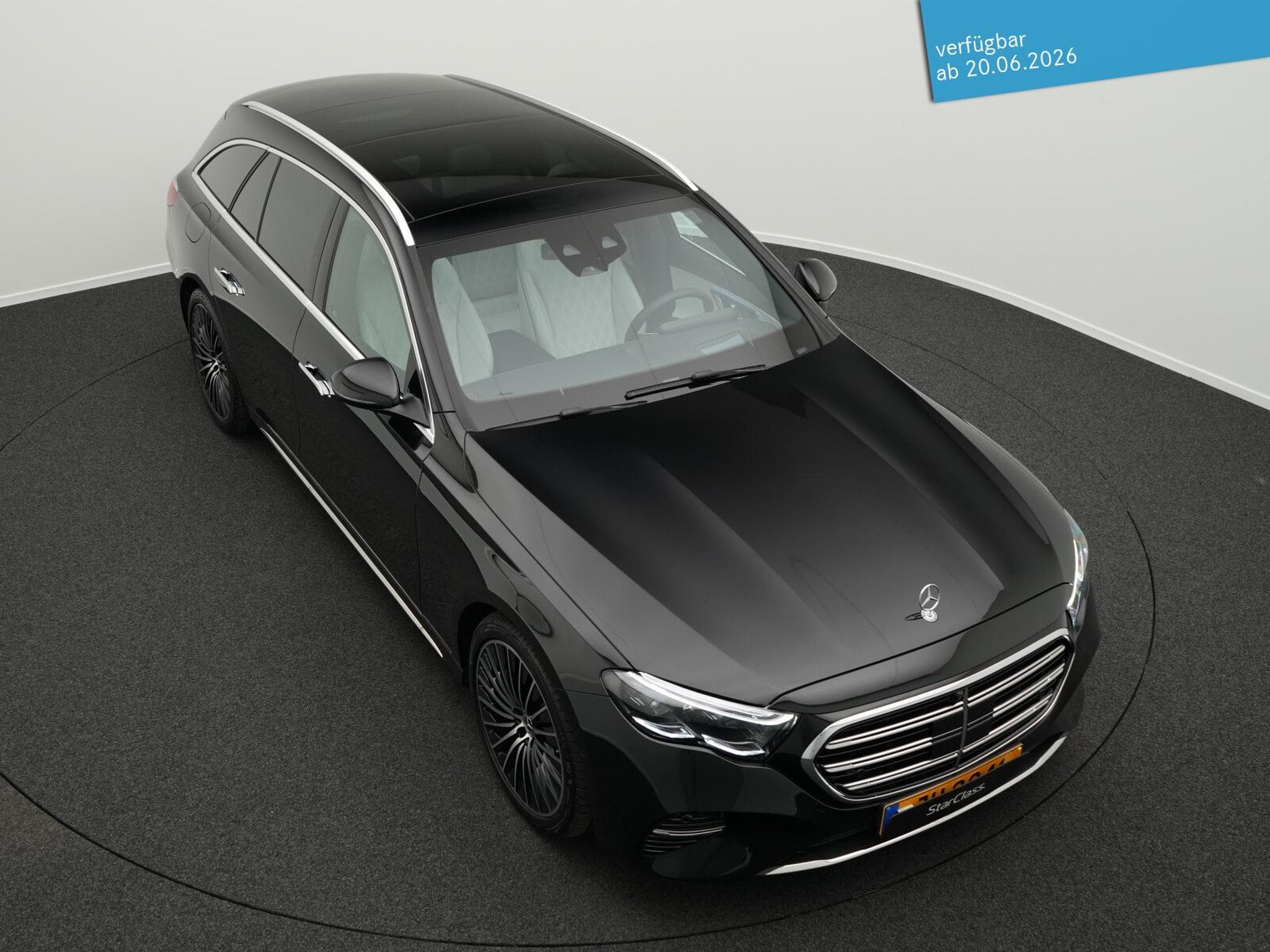 Mercedes E 450 4MATIC T-Modell Exclusive-Line (2024) - Photo 12