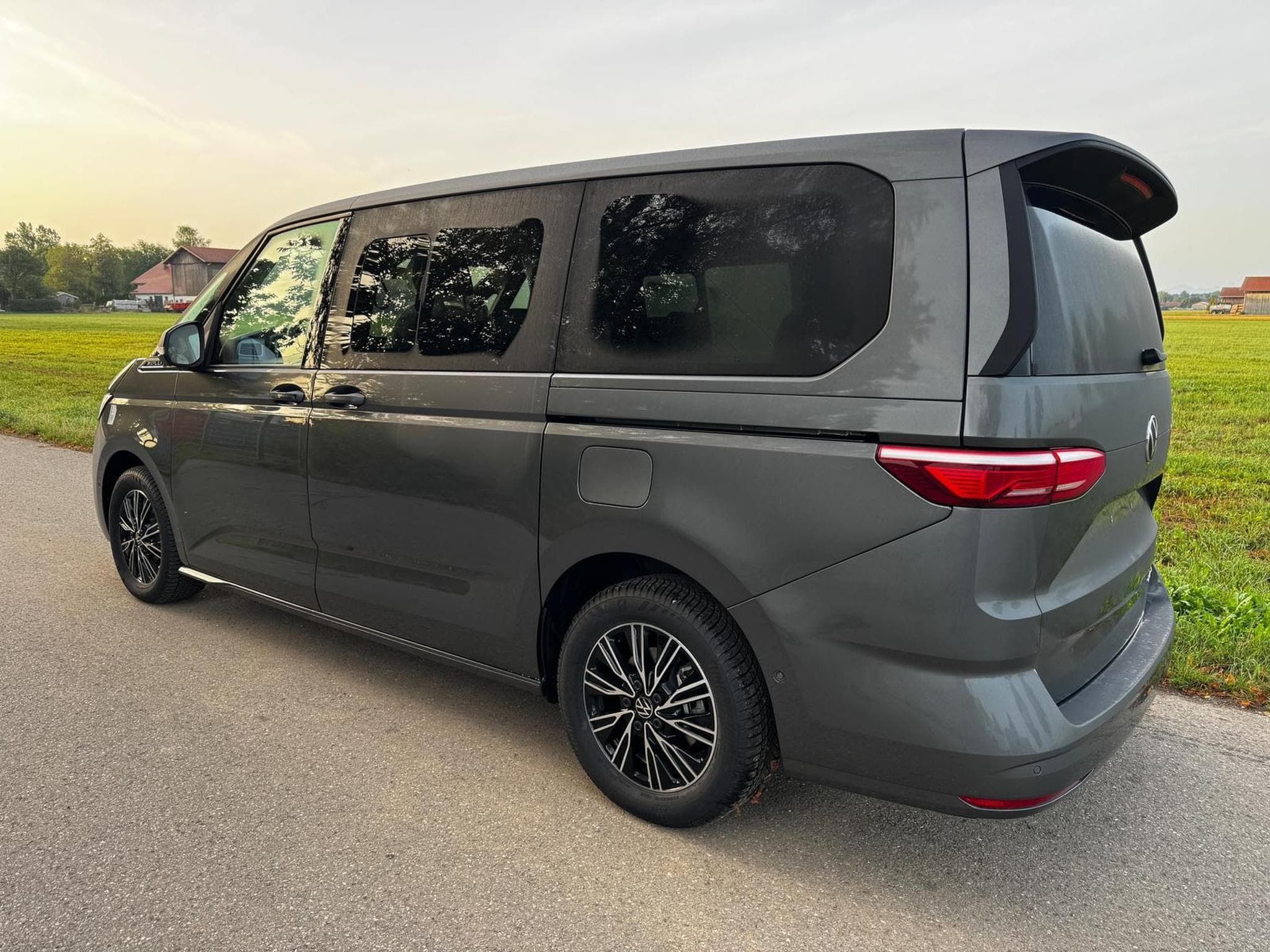 VW T7 1,5eHybrid DSG 4Motion (2026) - Foto 2
