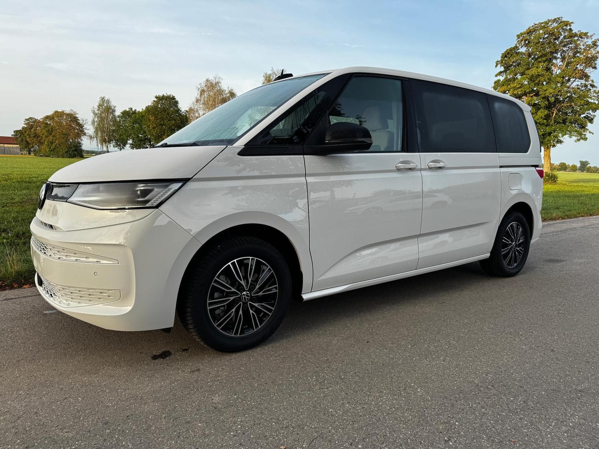 VW T7 1,5eHybrid DSG 4Motion (2026) - Foto 1