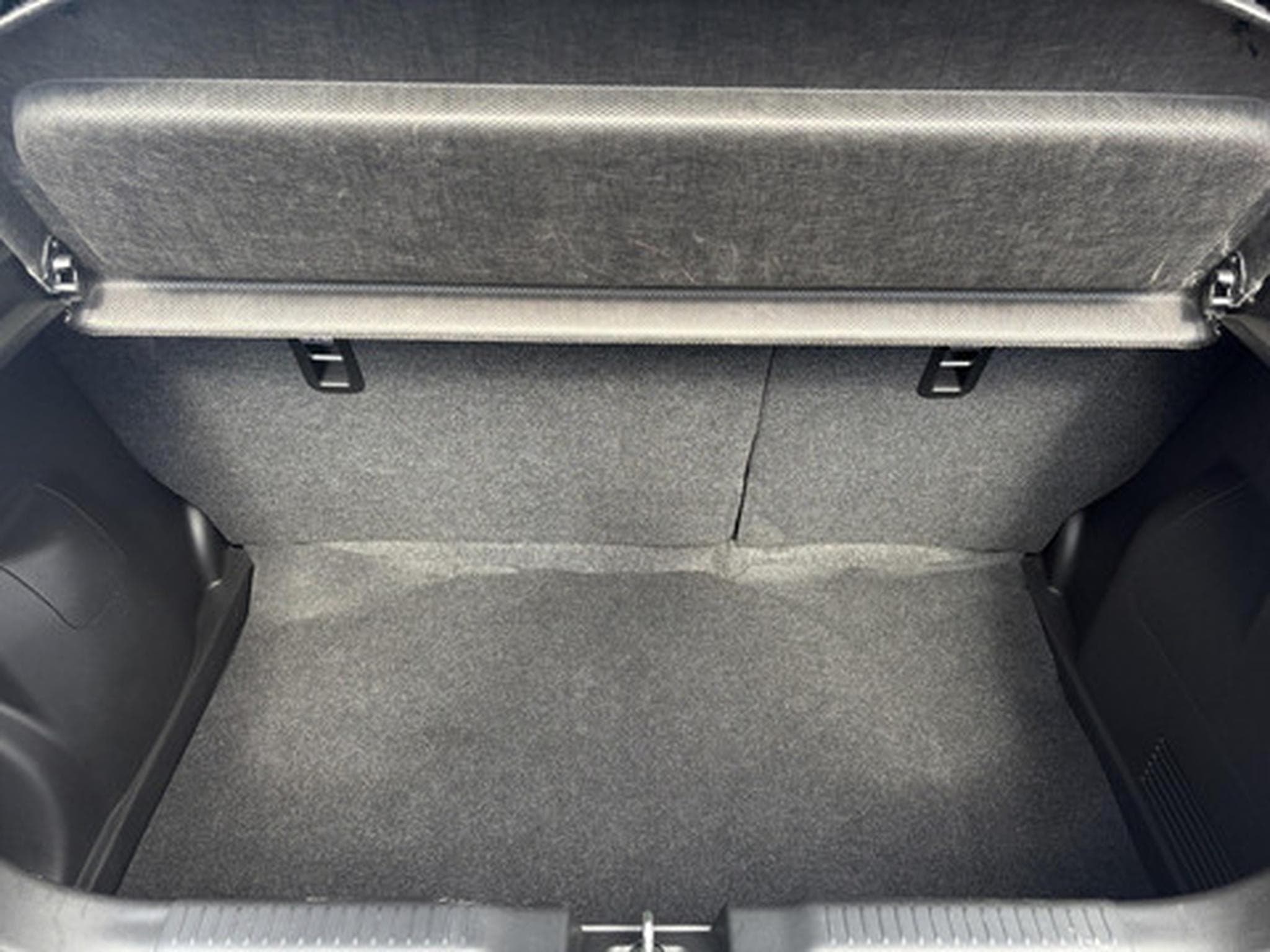 Suzuki Swift 1.2 Grand Luxe (ISG) (2023) - Photo 21