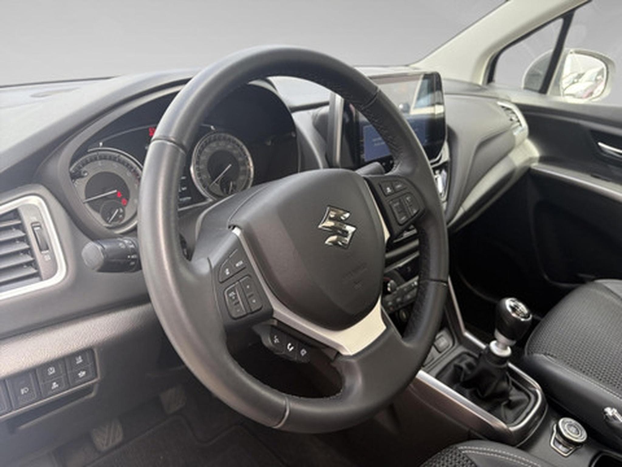 Suzuki S-Cross 1.4 GLX SUNROOF PACK 4WD (2023) - Photo 8