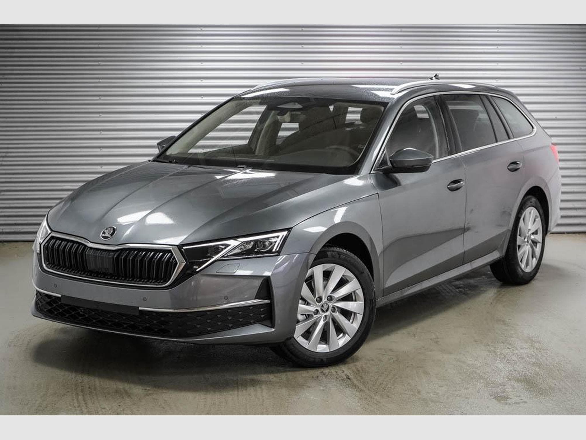 Skoda Octavia Kombi 1,5 eTSI (2026) - Foto 1
