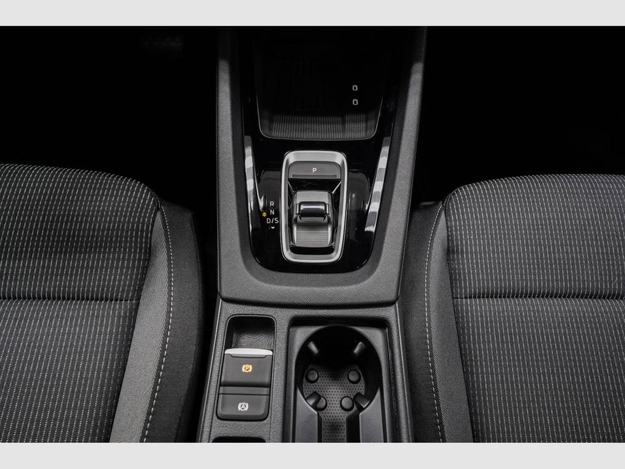 Skoda Octavia Kombi 1,5 eTSI (2026) - Foto 13