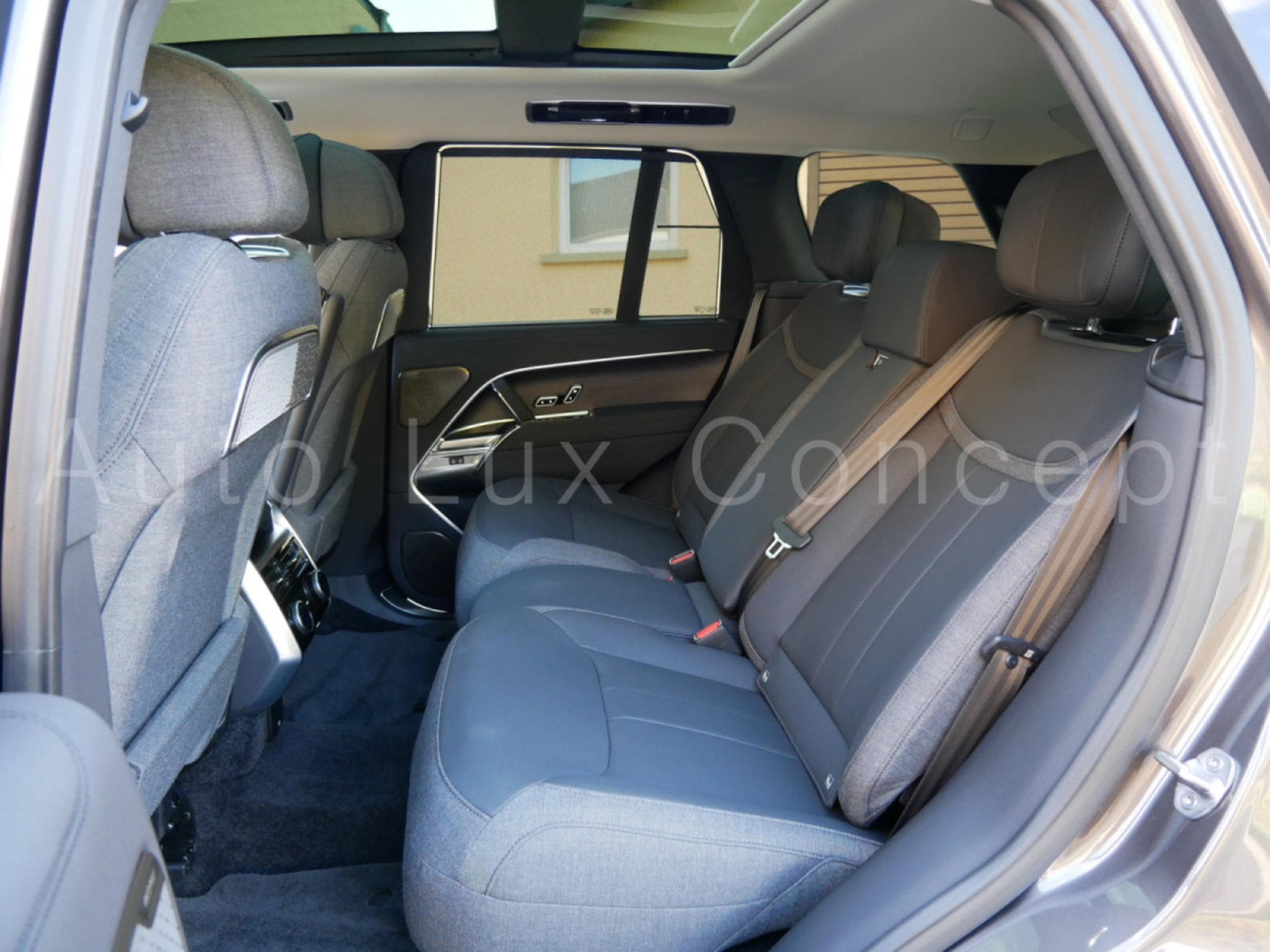 Land-Rover Range Rover P530 First Edition (2022) - Photo 10