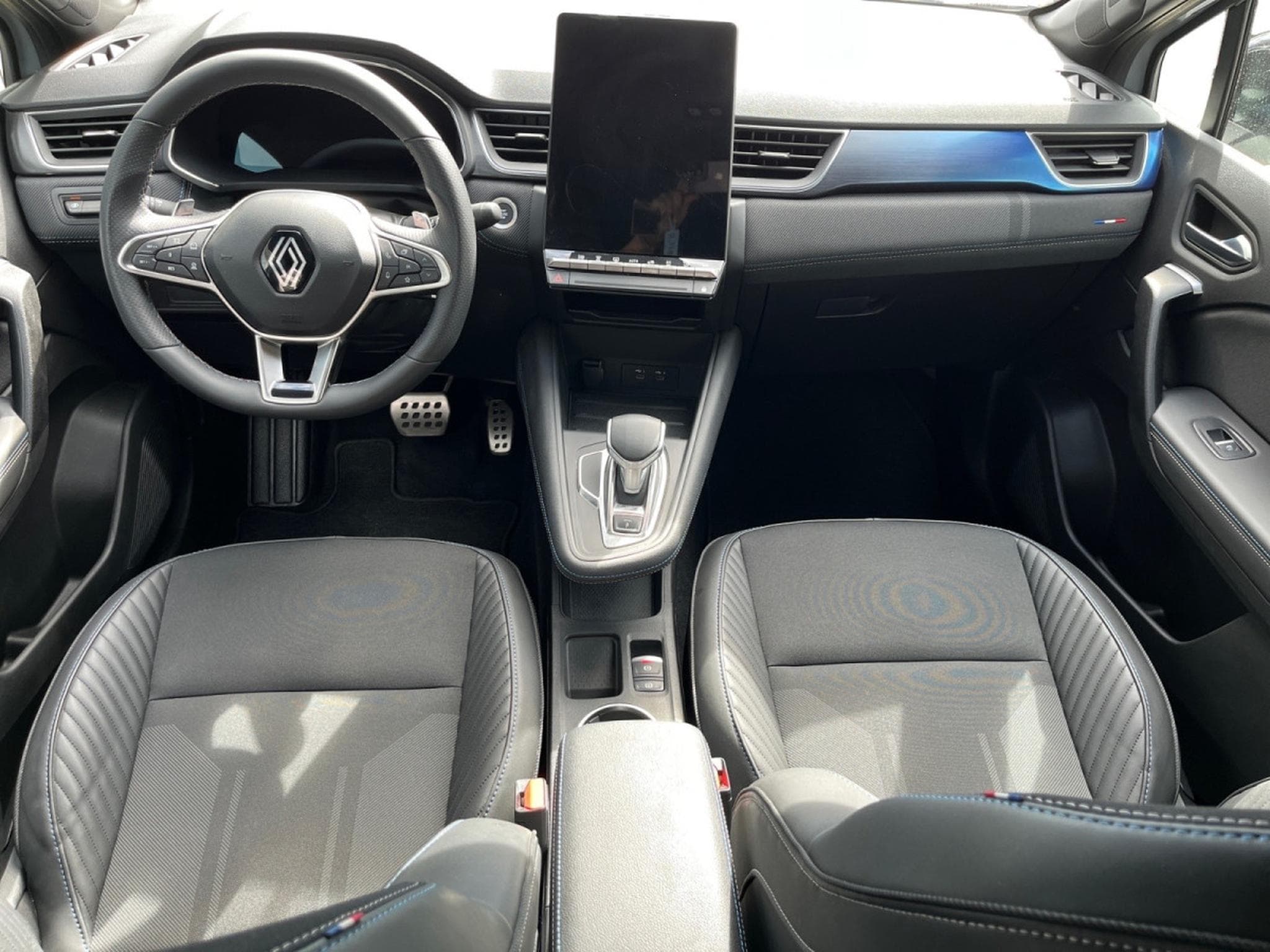 Renault Captur 1.33 TCe MHEV Esprit Alpine 160 EDC (2025) - Foto 7