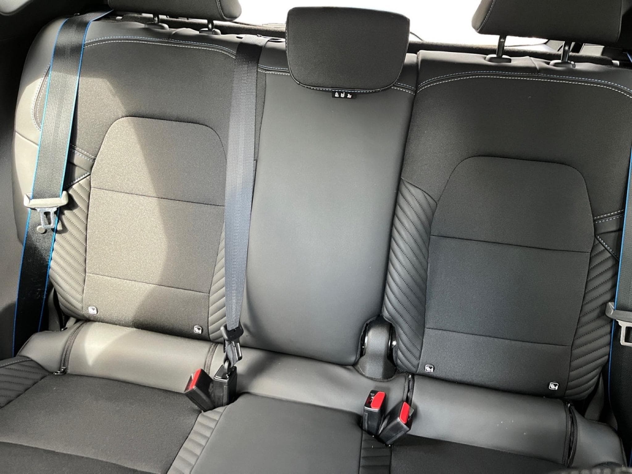 Renault Captur 1.33 TCe MHEV Esprit Alpine 160 EDC (2025) - Foto 6