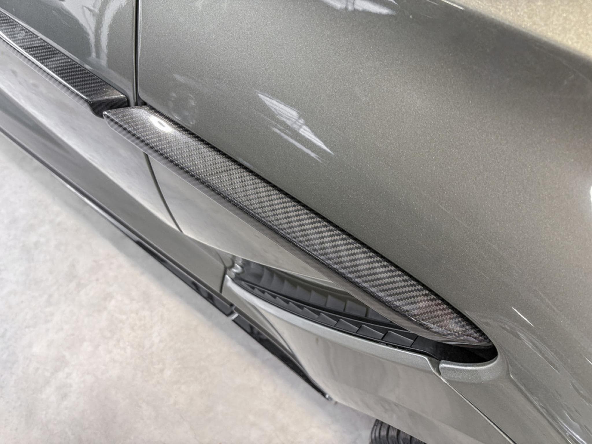 Aston-Martin DBX ASTON MARTIN DBX707 °FACELIFT° 4.0 V8 BITURBO - FULL CARBON (2025) - Foto 11
