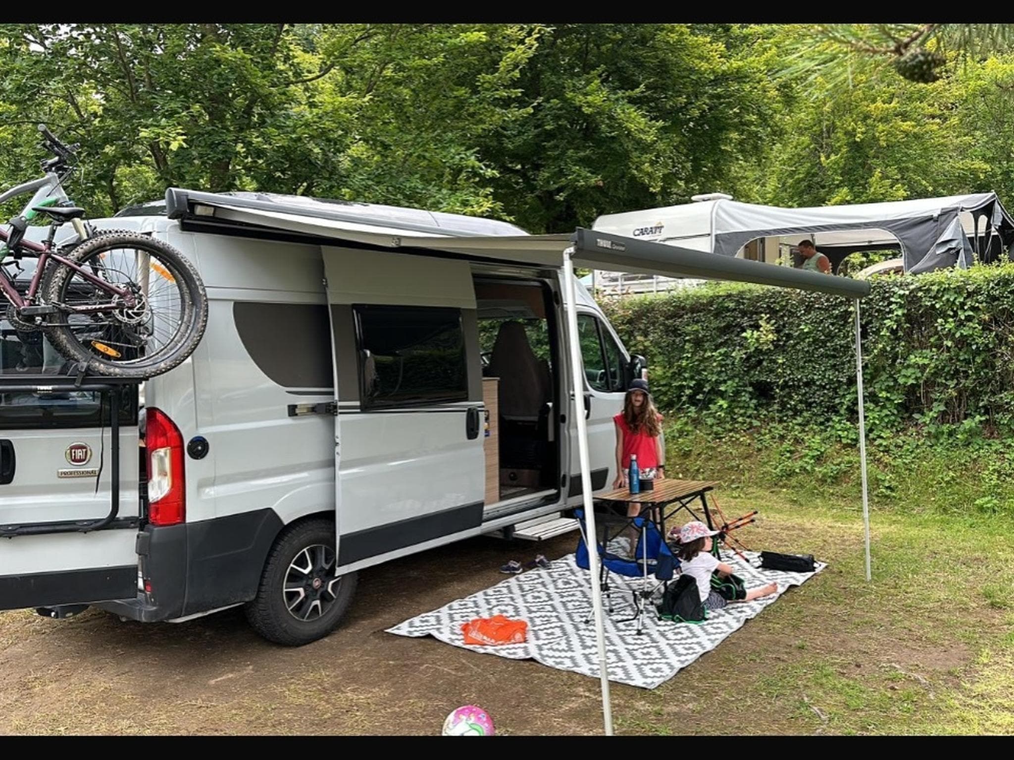 Fiat Ducato Carado CV600 edition 15 4 pers. 2.3L (2021) - Photo 2