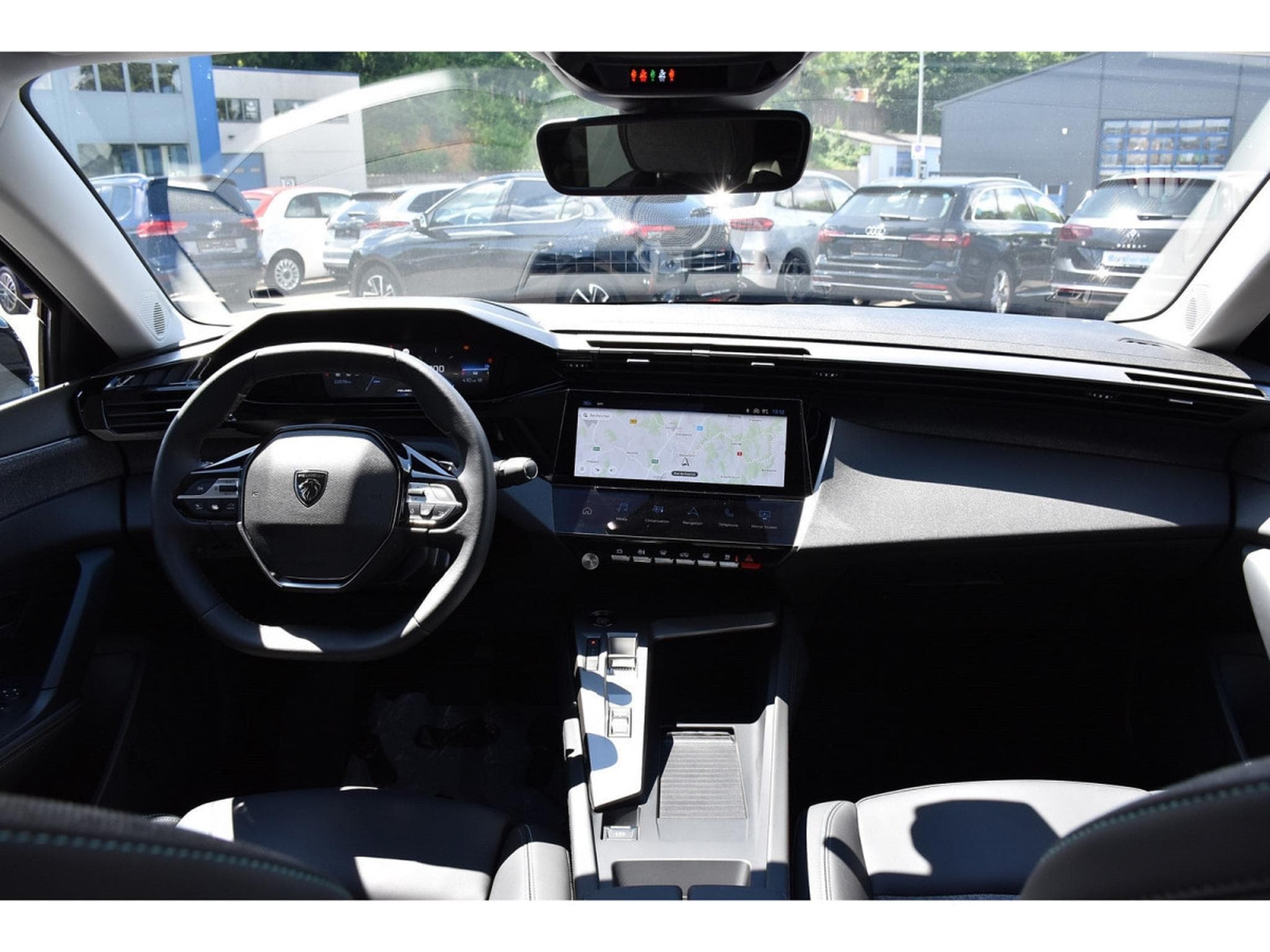 Peugeot 408 1.2 turbo 130 Allure EAT8 SG CHFF LANE CAM360 JA19 1° MAIN (2024) - Foto 9
